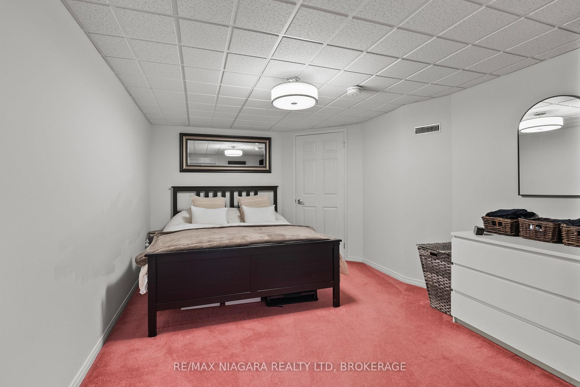 Photo 25 of Unit 15, 53 Bunting Road, St. Catharines, Secord Woods — HOMEH