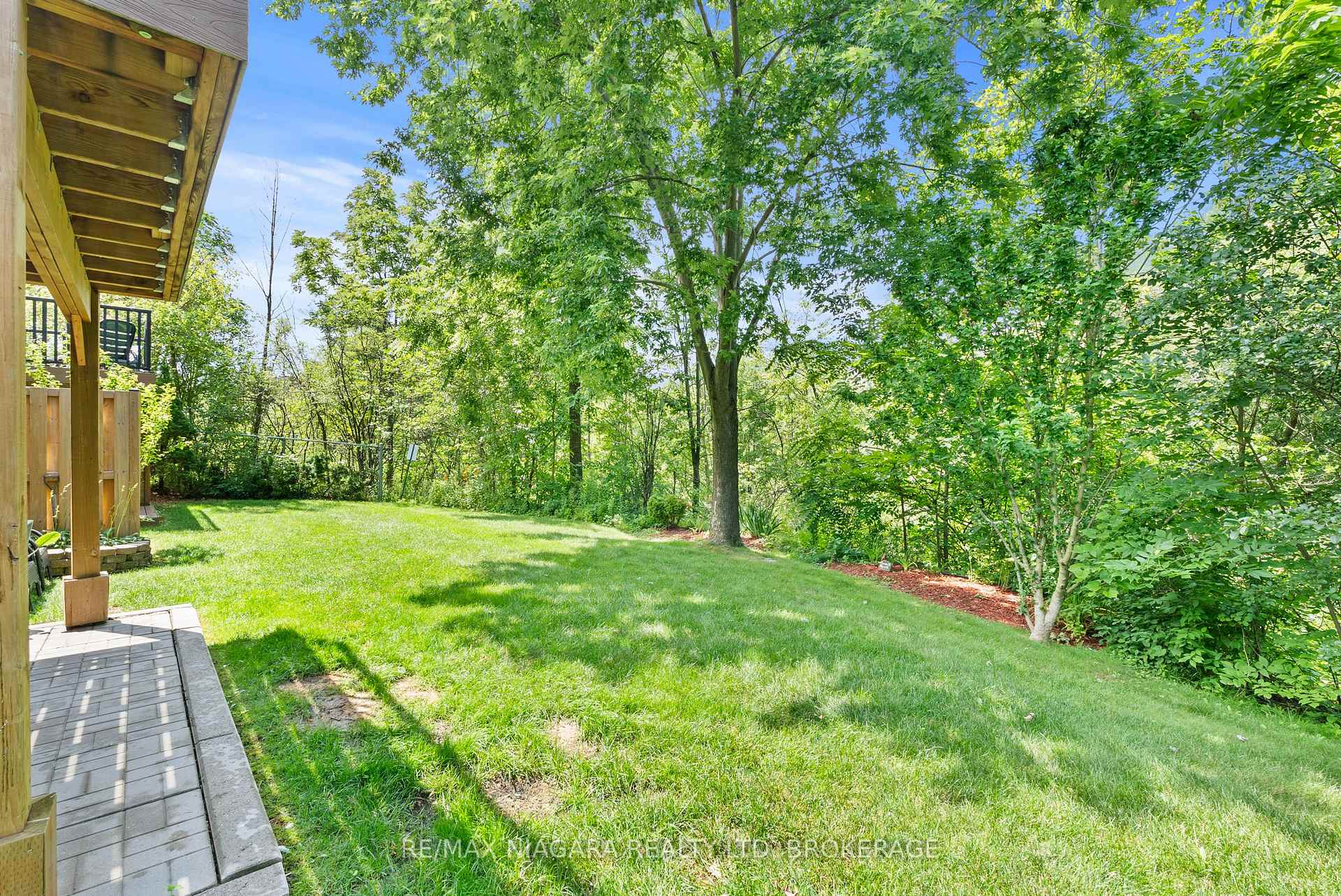 Photo 34 of Unit 15, 53 Bunting Road, St. Catharines, Secord Woods — HOMEH