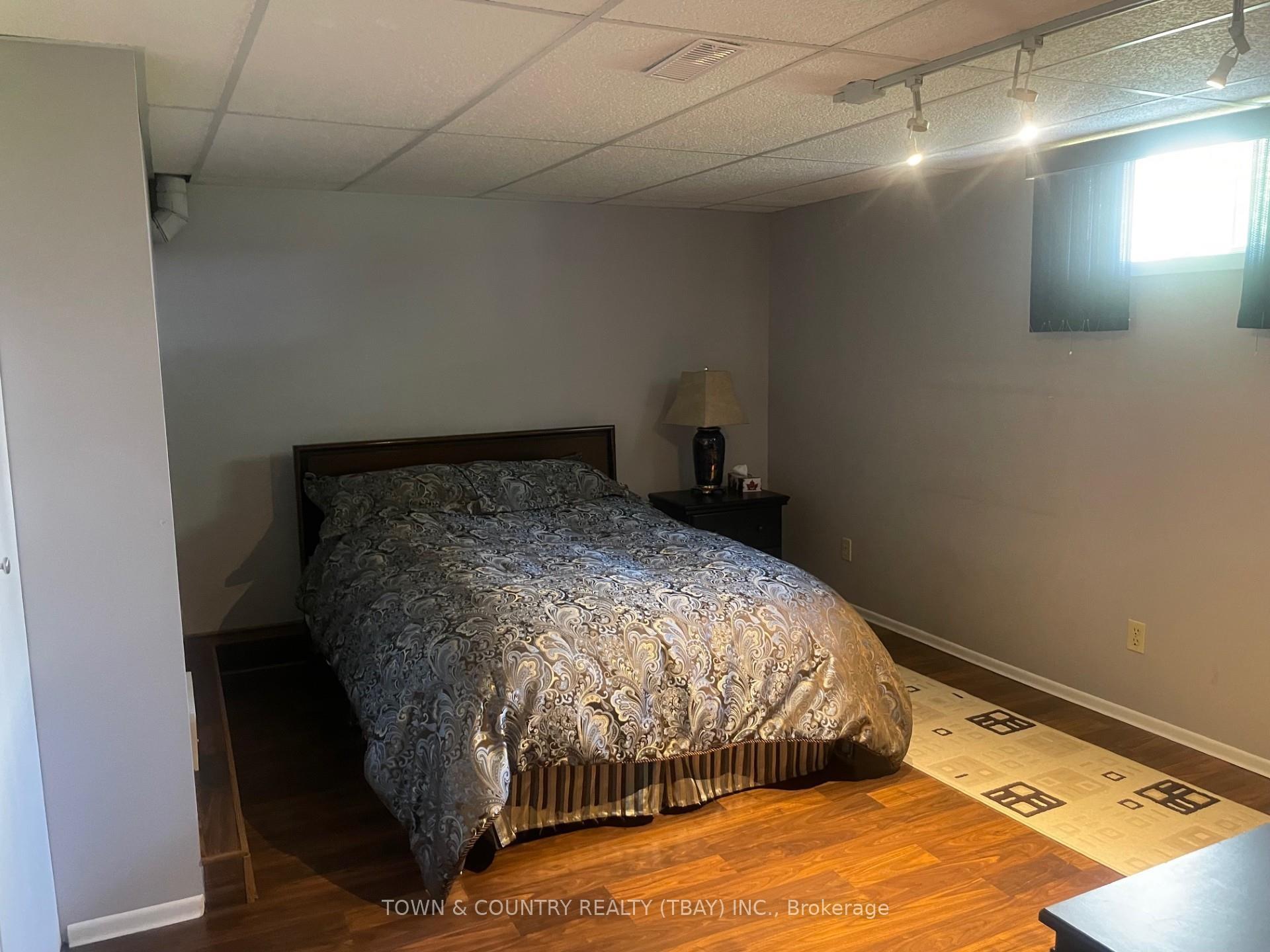 Photo 8 of 145 Duke Street, Thunder Bay, College Heights — HOMEH