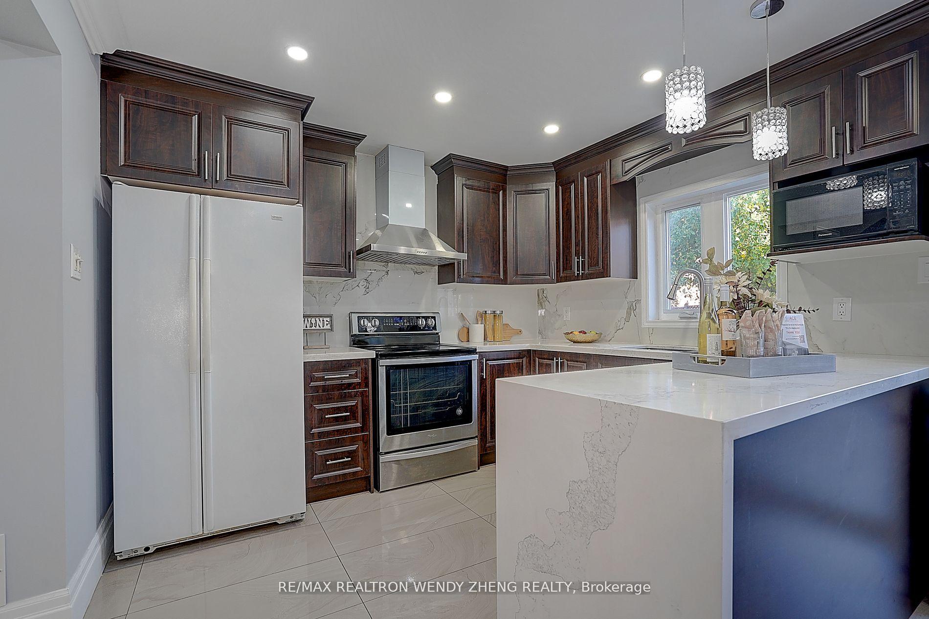 Photo 19 of 13 Apollo Road, Markham, Middlefield — HOMEH