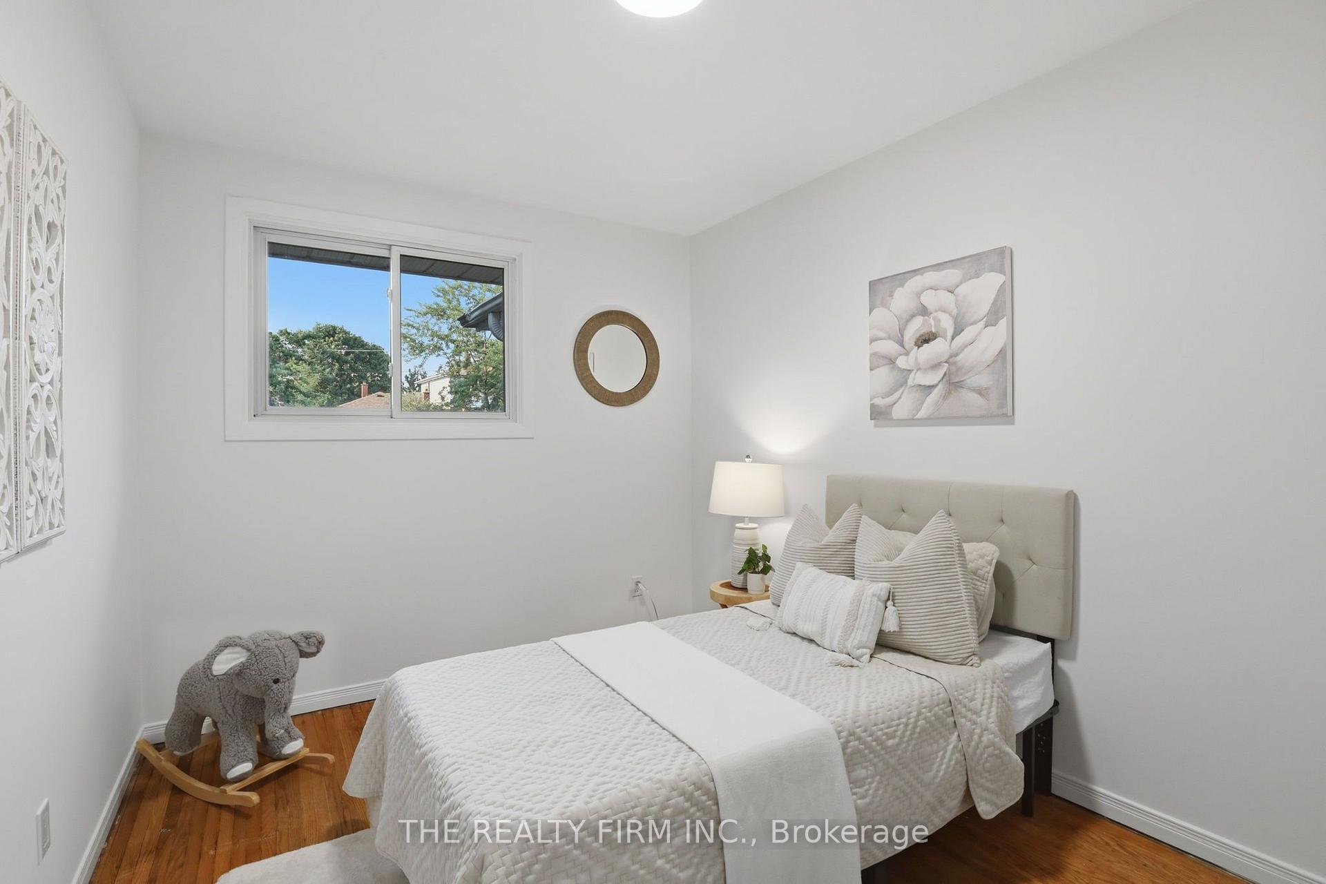 Photo 24 of 2 Noel Avenue, London, East I — HOMEH