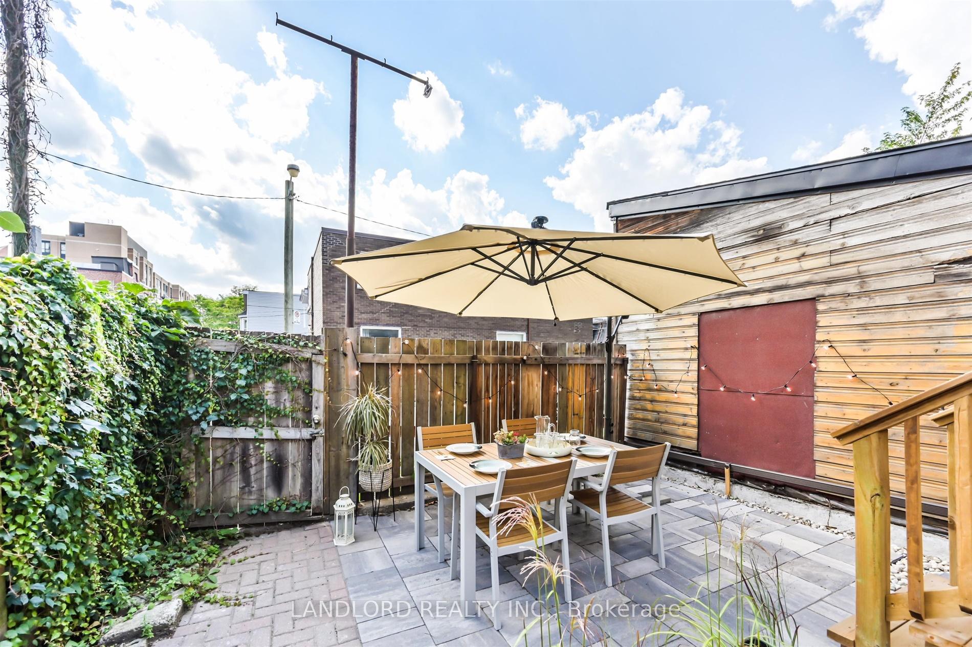 Photo 17 of Unit Upper, 90 Tecumseth Street, Toronto, Niagara — HOMEH