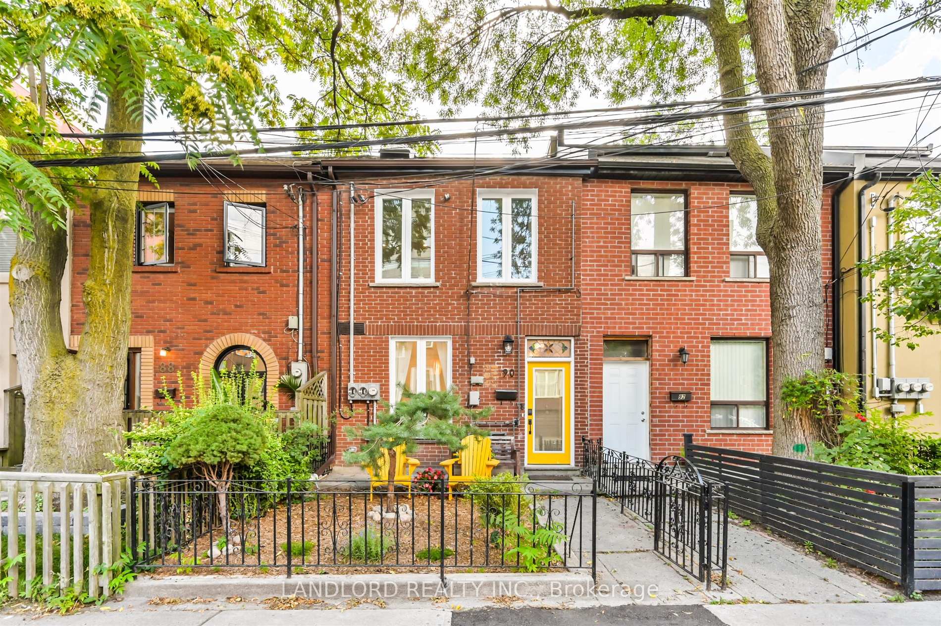 Photo 22 of Unit Upper, 90 Tecumseth Street, Toronto, Niagara — HOMEH