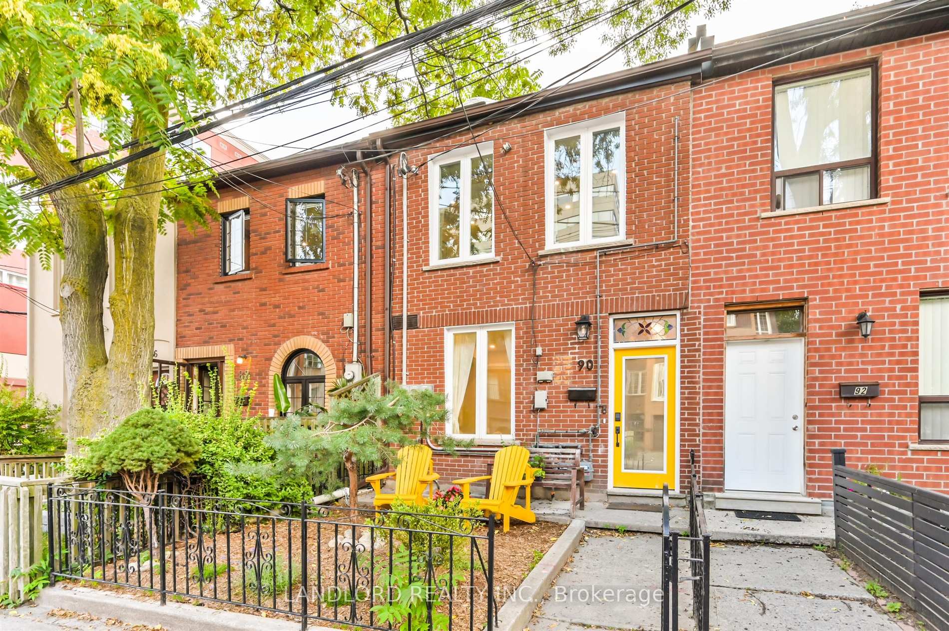 Photo 23 of Unit Upper, 90 Tecumseth Street, Toronto, Niagara — HOMEH