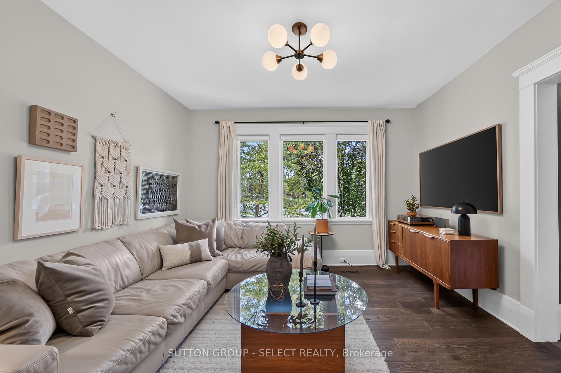 Photo 3 of 21 Foxbar Road, London, South G — HOMEH