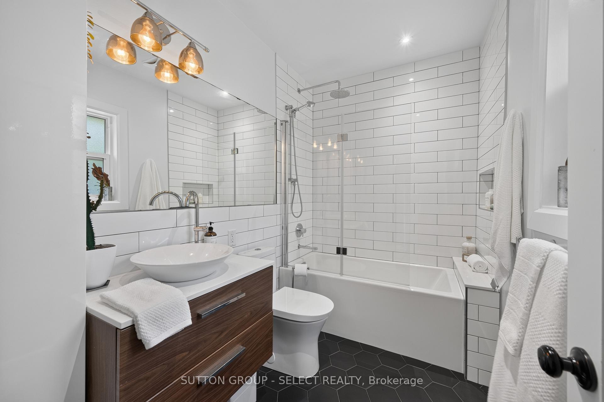 Photo 12 of 21 Foxbar Road, London, South G — HOMEH