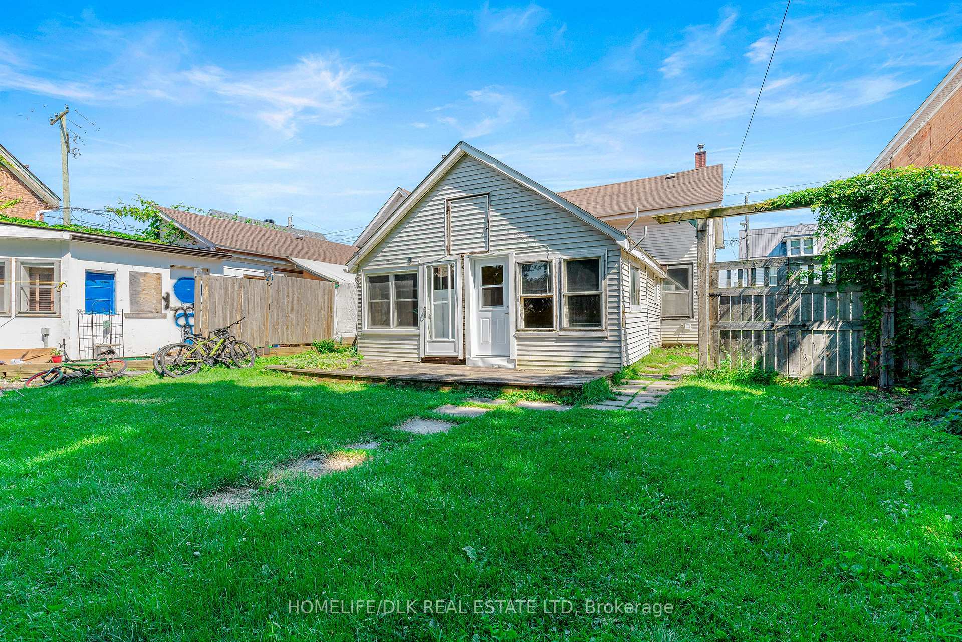 Photo 25 of 20/22 Pearl Street E, Brockville, Brockville — HOMEH