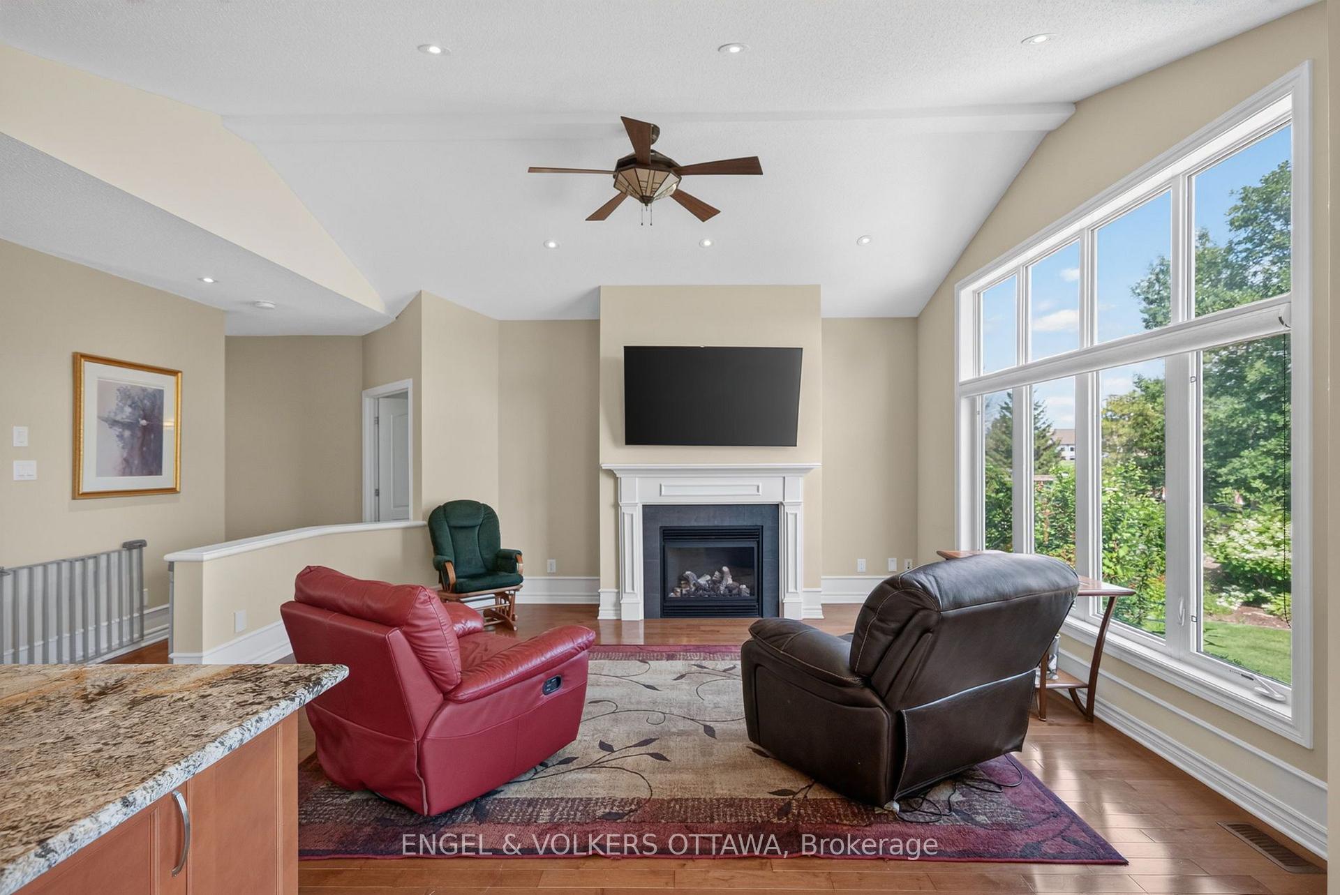 Photo 9 of 106 Equinelle Drive, North Grenville, North Grenville Twp (Kemptville South) — HOMEH