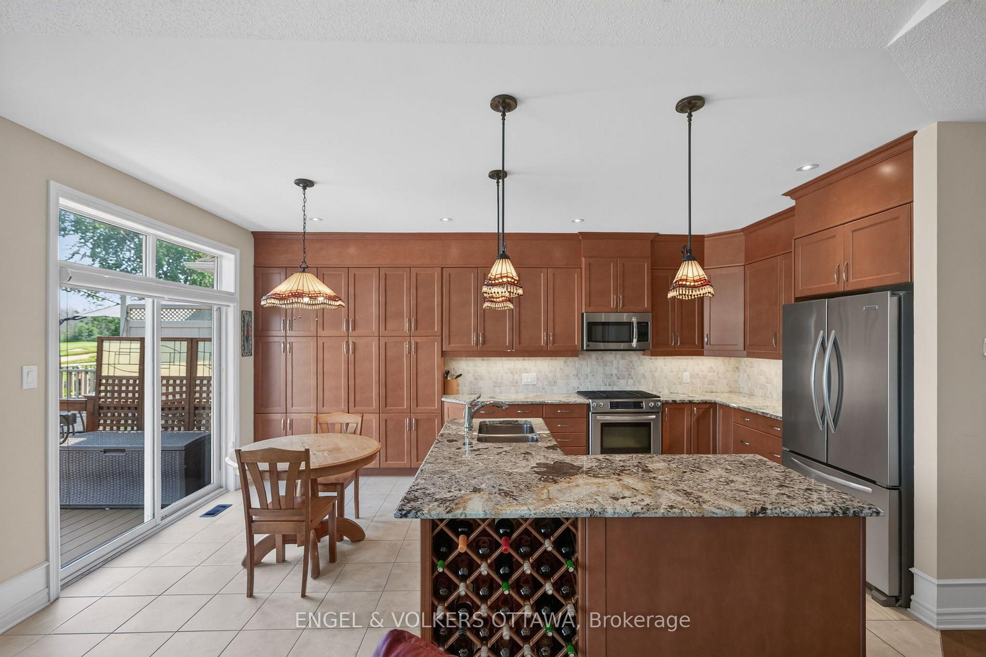 Photo 11 of 106 Equinelle Drive, North Grenville, North Grenville Twp (Kemptville South) — HOMEH