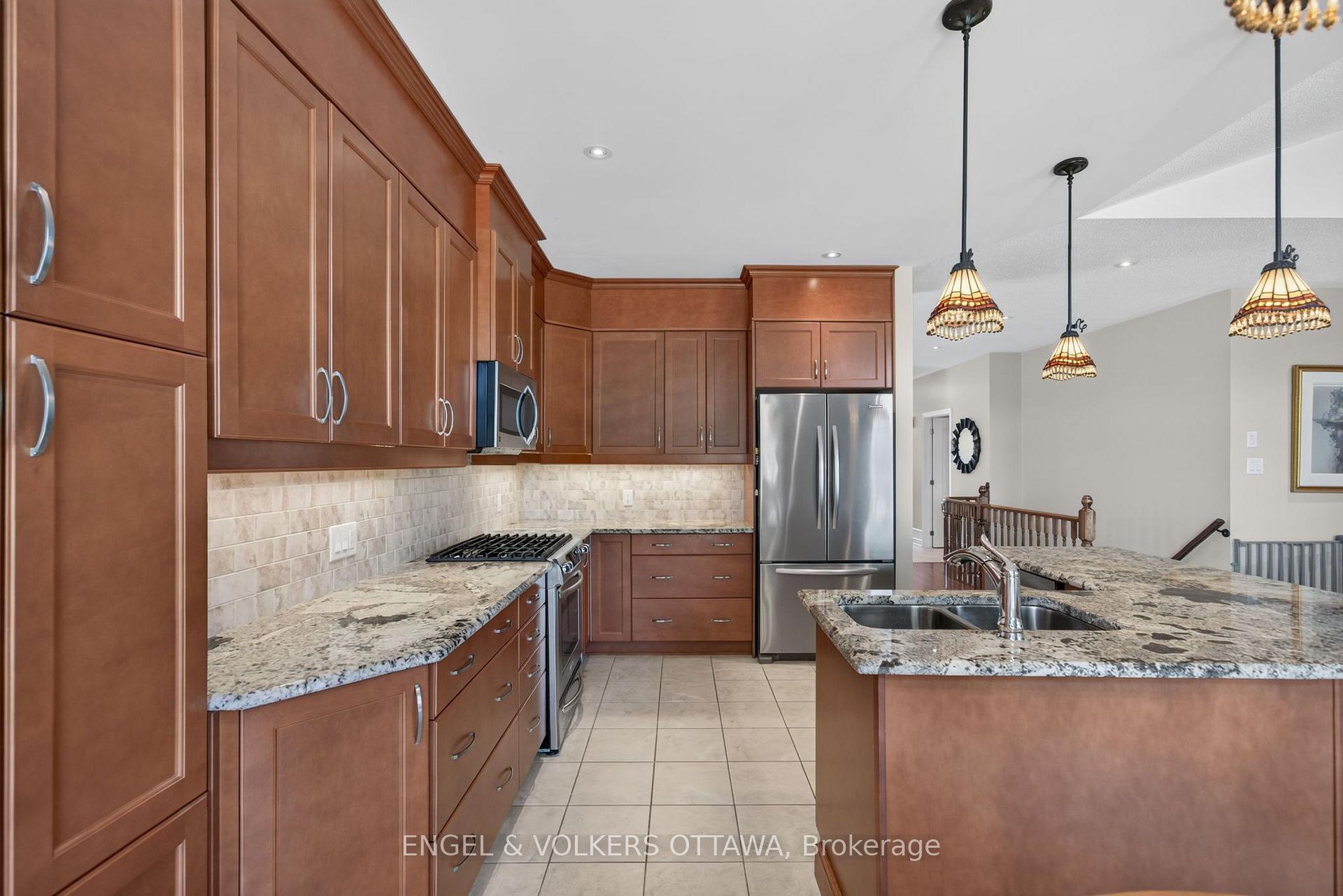 Photo 14 of 106 Equinelle Drive, North Grenville, North Grenville Twp (Kemptville South) — HOMEH