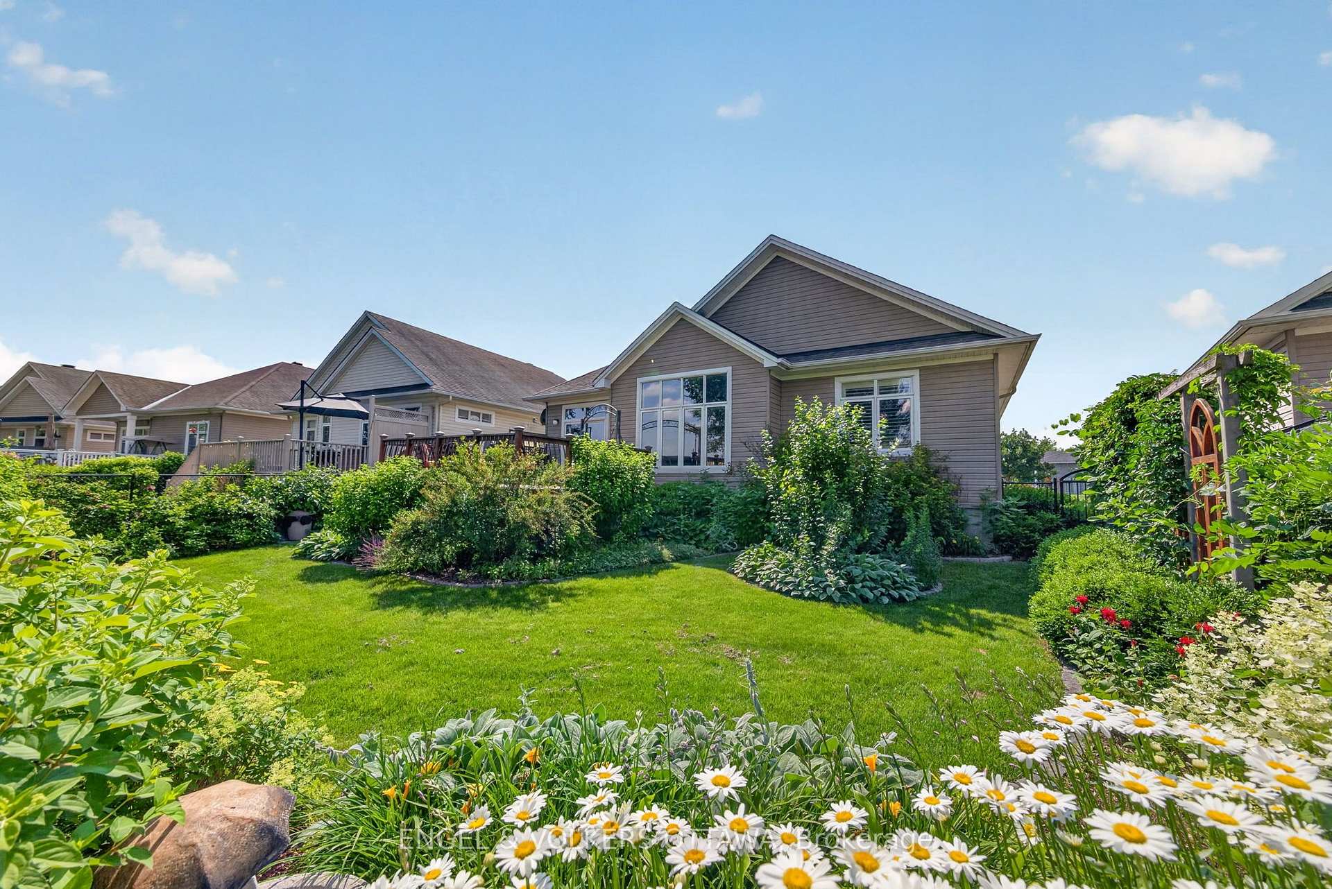 Photo 34 of 106 Equinelle Drive, North Grenville, North Grenville Twp (Kemptville South) — HOMEH