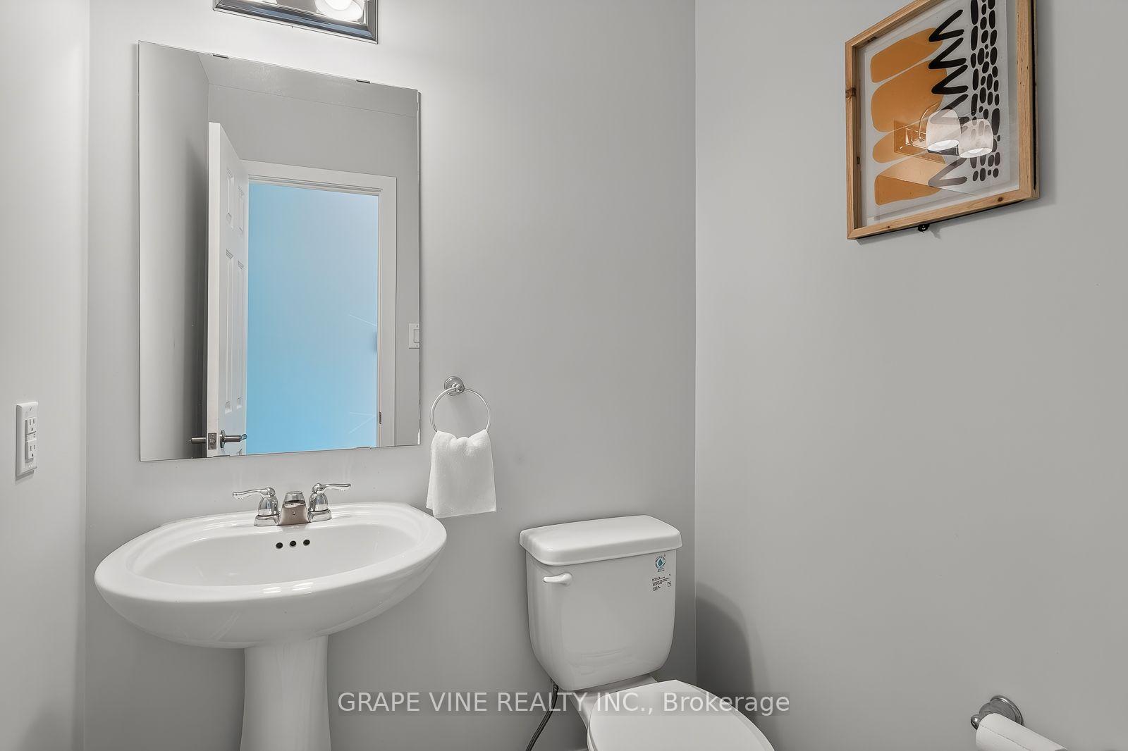 Photo 5 of 225 Billrian Crescent, Ottawa, Stittsville (North) — HOMEH