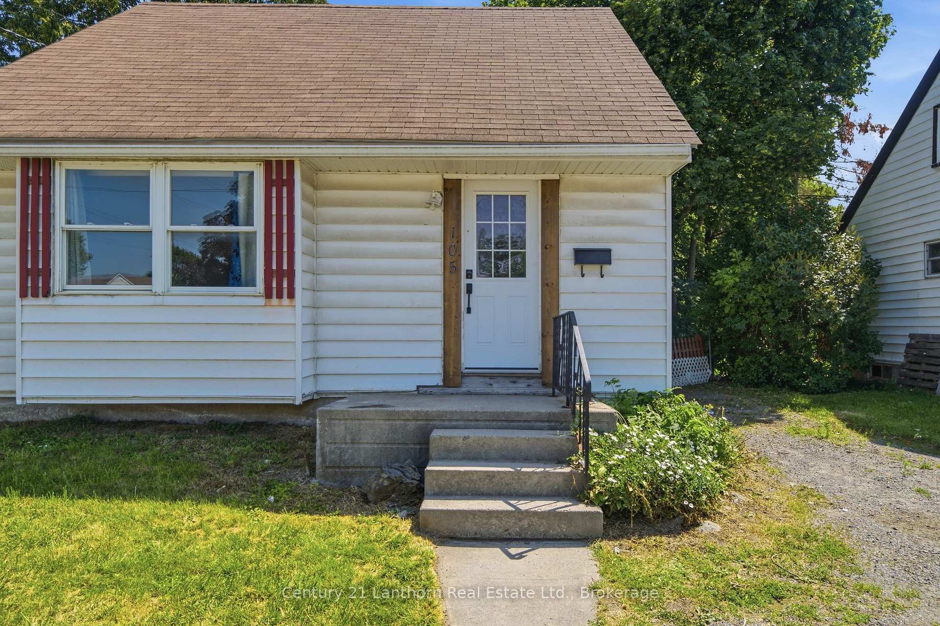 Photo 6 of 105 Humewood Drive, Belleville, Belleville Ward — HOMEH