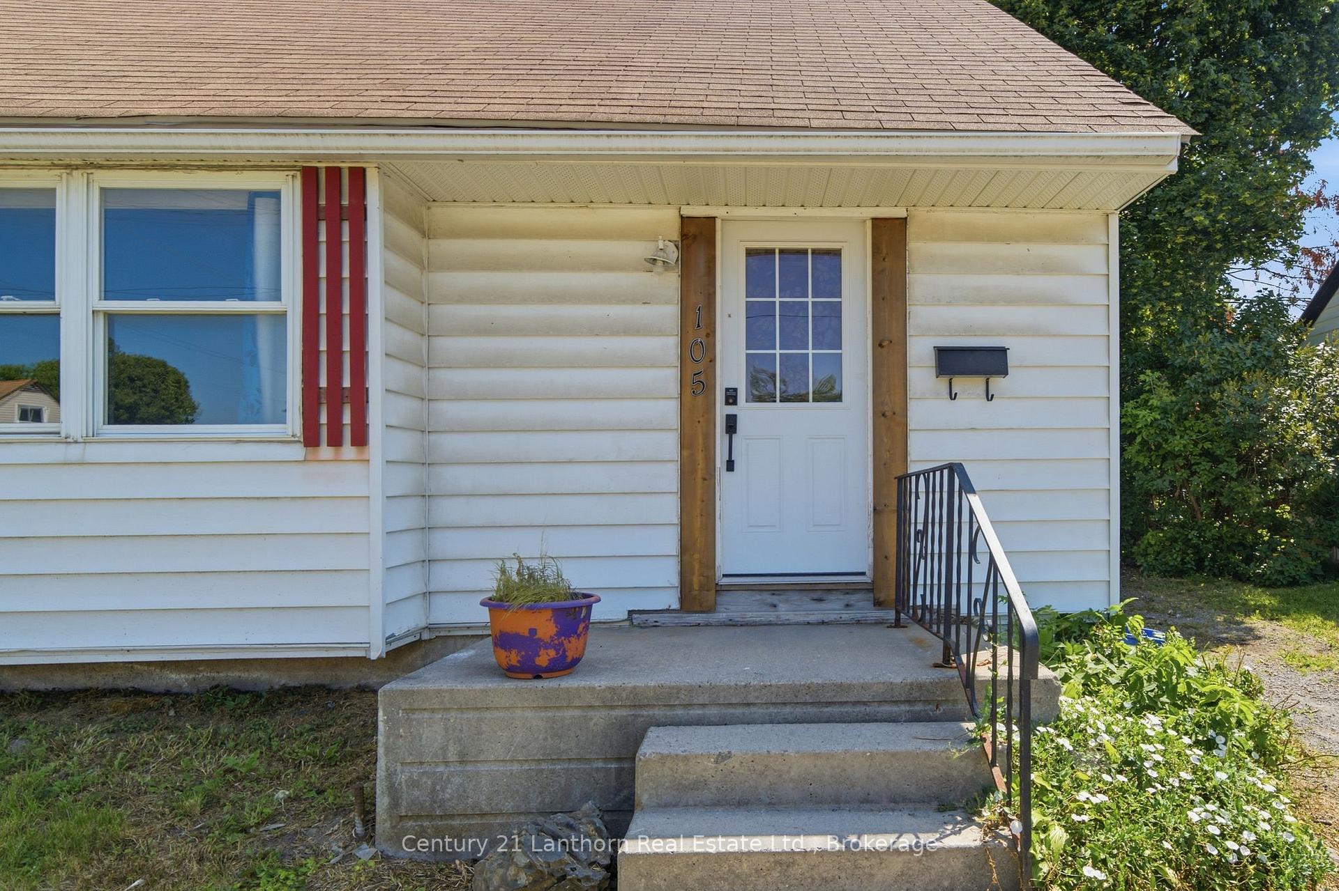 Photo 7 of 105 Humewood Drive, Belleville, Belleville Ward — HOMEH