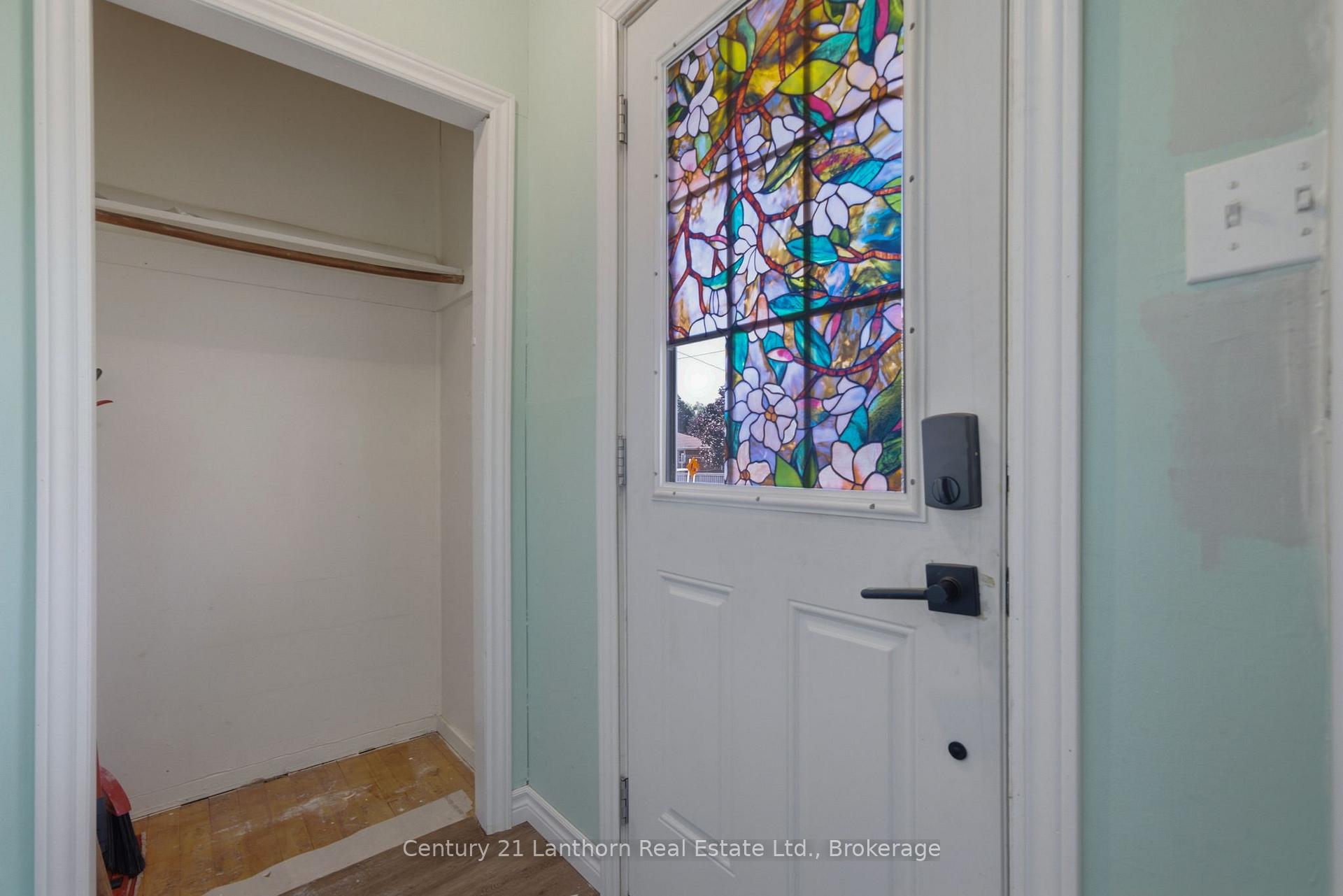 Photo 9 of 105 Humewood Drive, Belleville, Belleville Ward — HOMEH