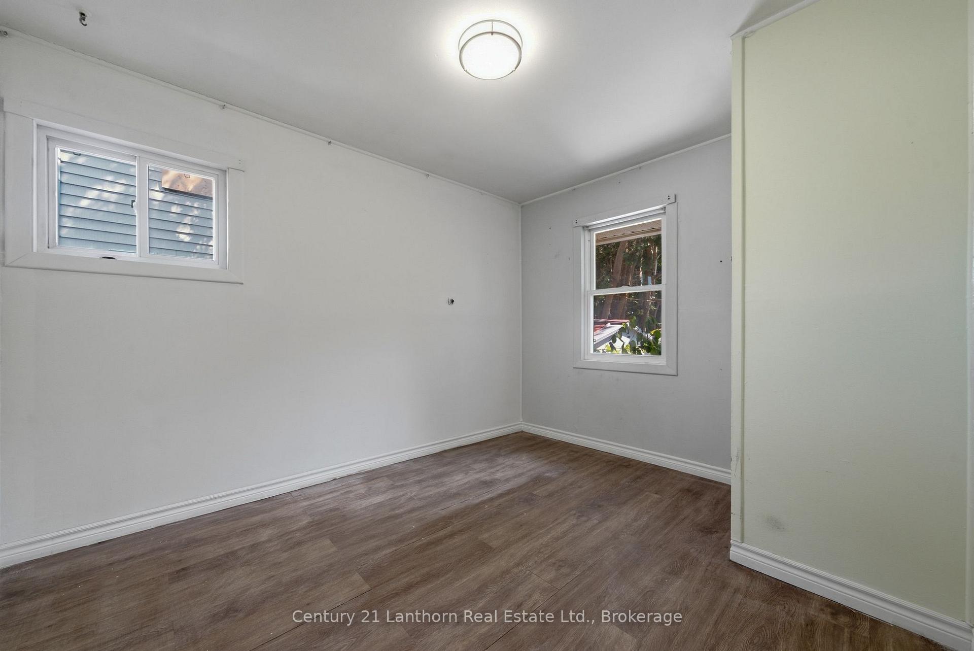 Photo 14 of 105 Humewood Drive, Belleville, Belleville Ward — HOMEH