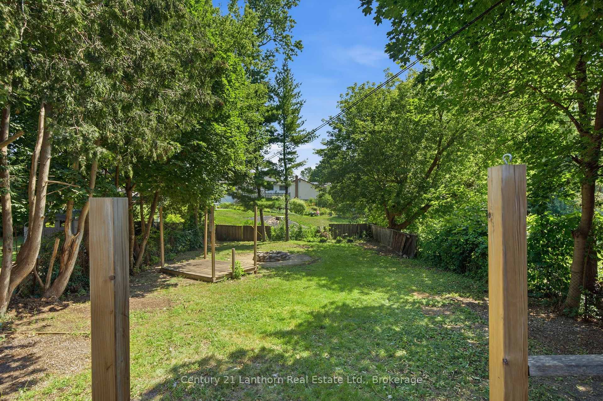 Photo 37 of 105 Humewood Drive, Belleville, Belleville Ward — HOMEH