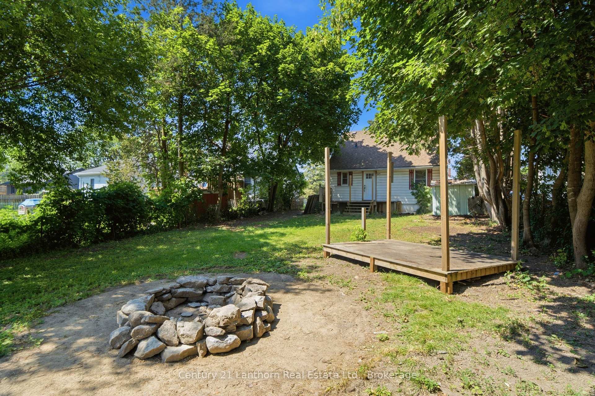 Photo 42 of 105 Humewood Drive, Belleville, Belleville Ward — HOMEH