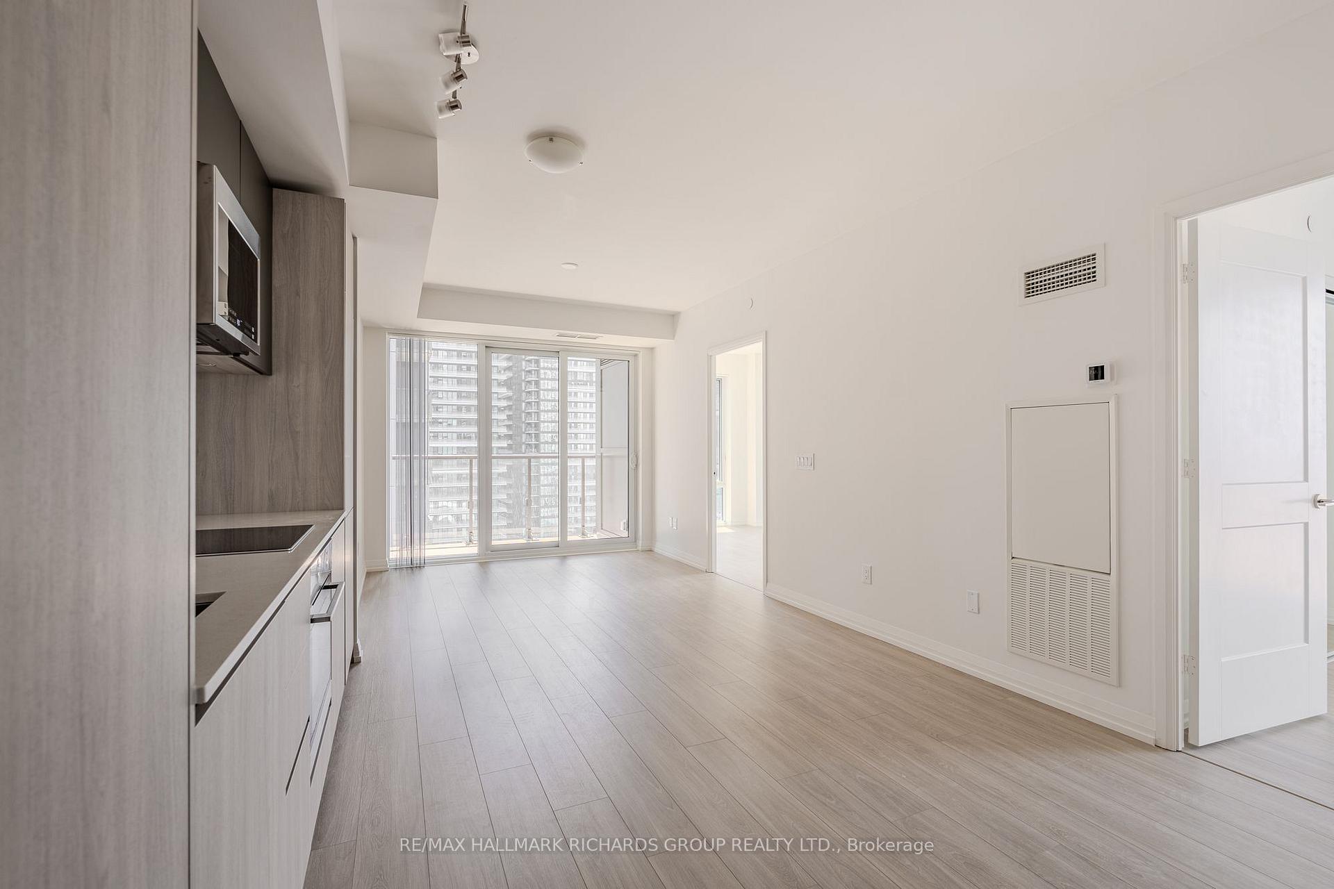 Photo 5 of Unit 3023, 28 Widmer Street, Toronto, Waterfront Communities — HOMEH