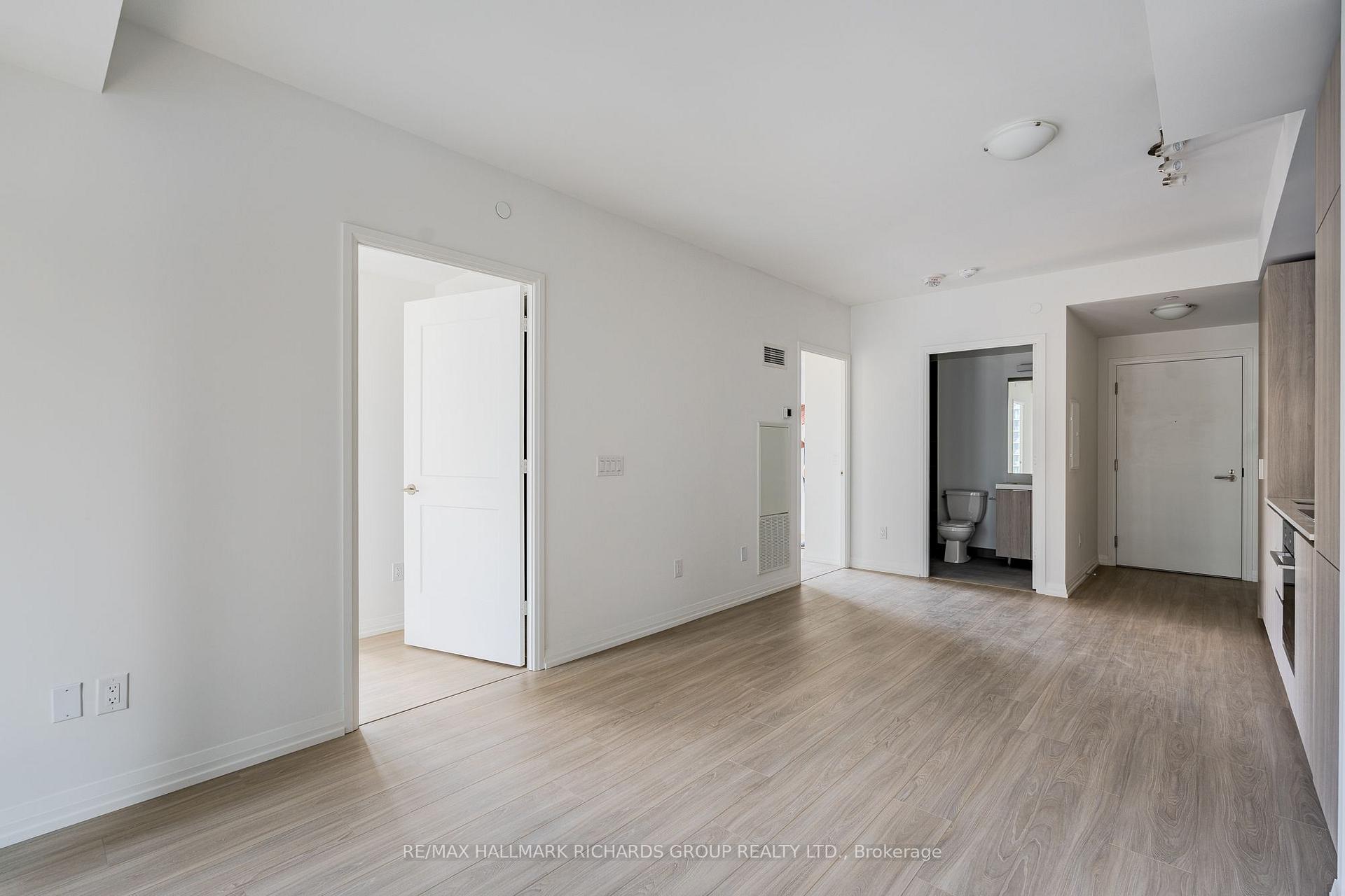 Photo 7 of Unit 3023, 28 Widmer Street, Toronto, Waterfront Communities — HOMEH