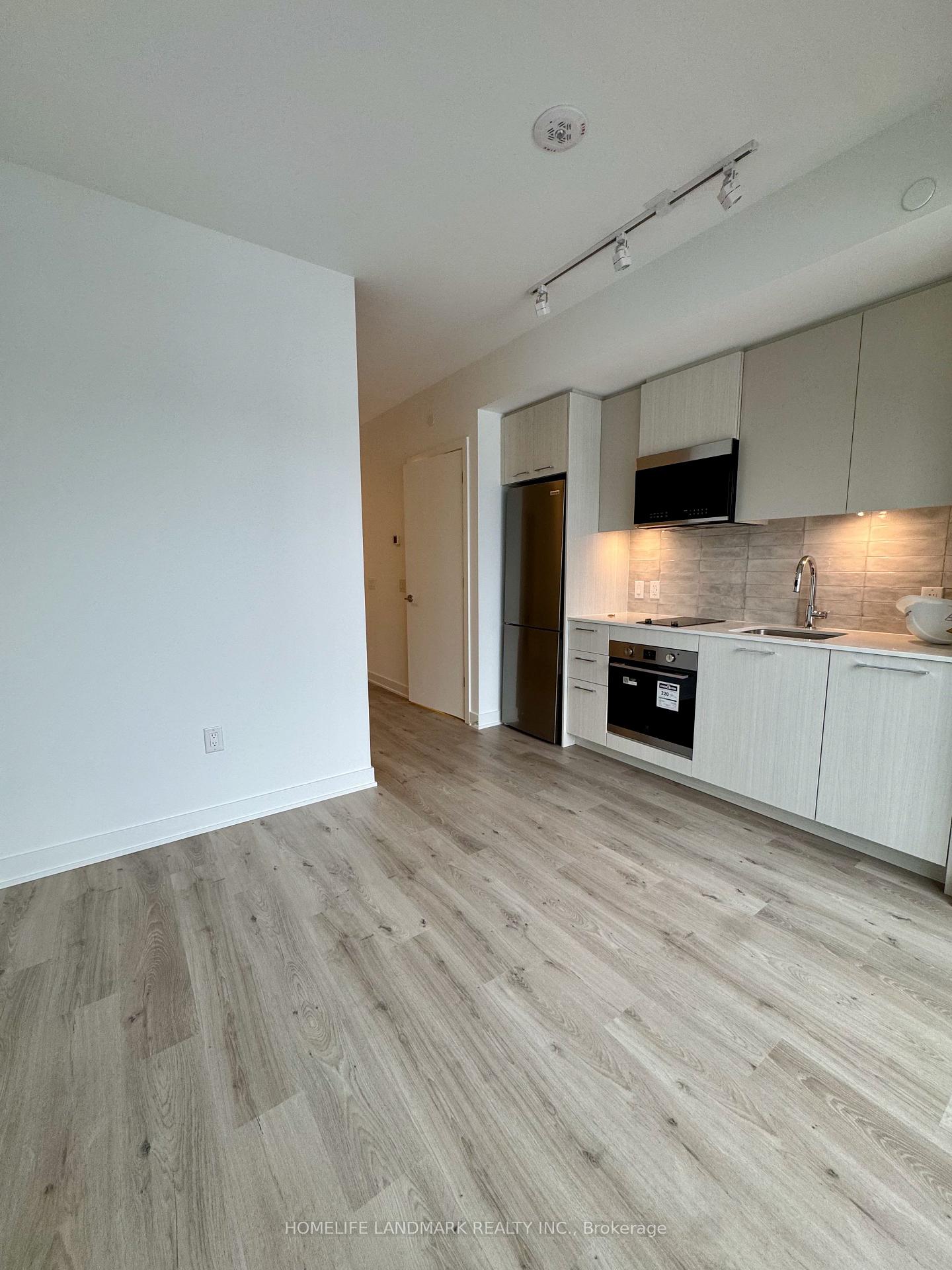 Photo 5 of Unit 548, 30 Dreamers Way, Toronto, Regent Park — HOMEH