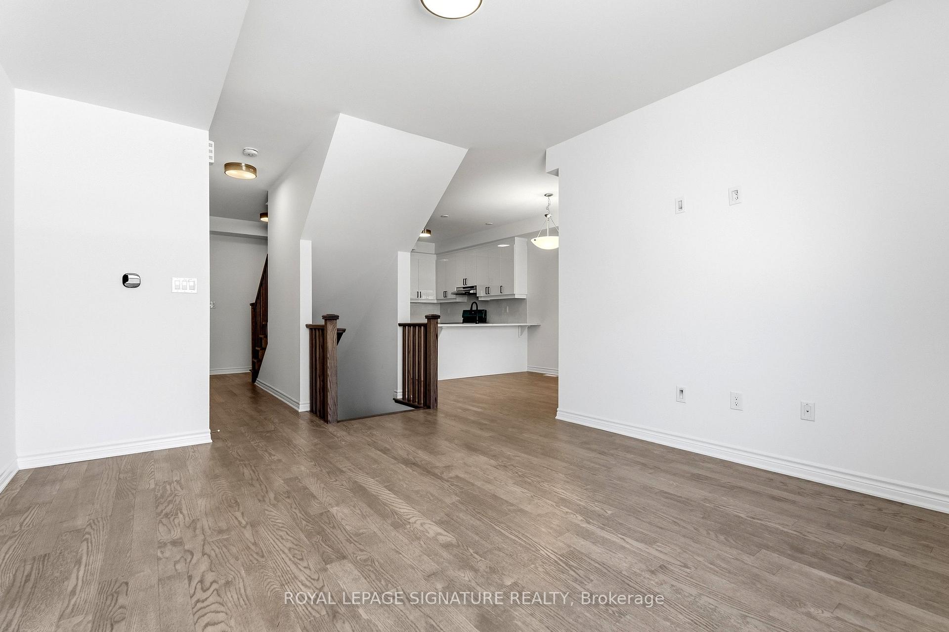 Photo 4 of 111 Avani Avenue, Markham, Rural Markham — HOMEH