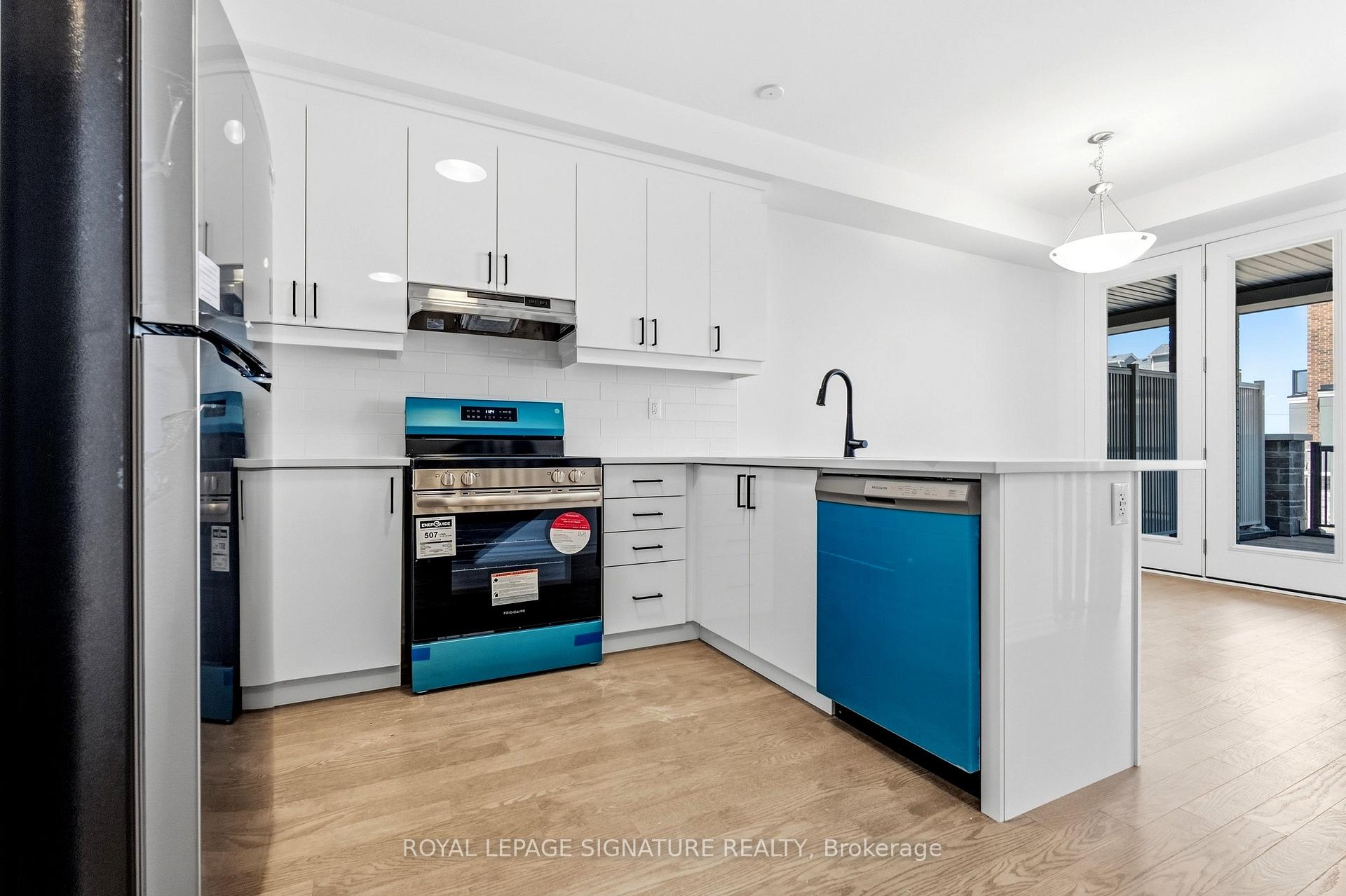 Photo 7 of 111 Avani Avenue, Markham, Rural Markham — HOMEH