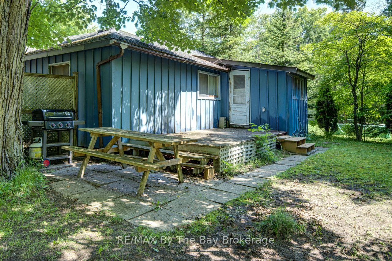 Photo 4 of 1713 Shore Lane, Wasaga Beach — HOMEH