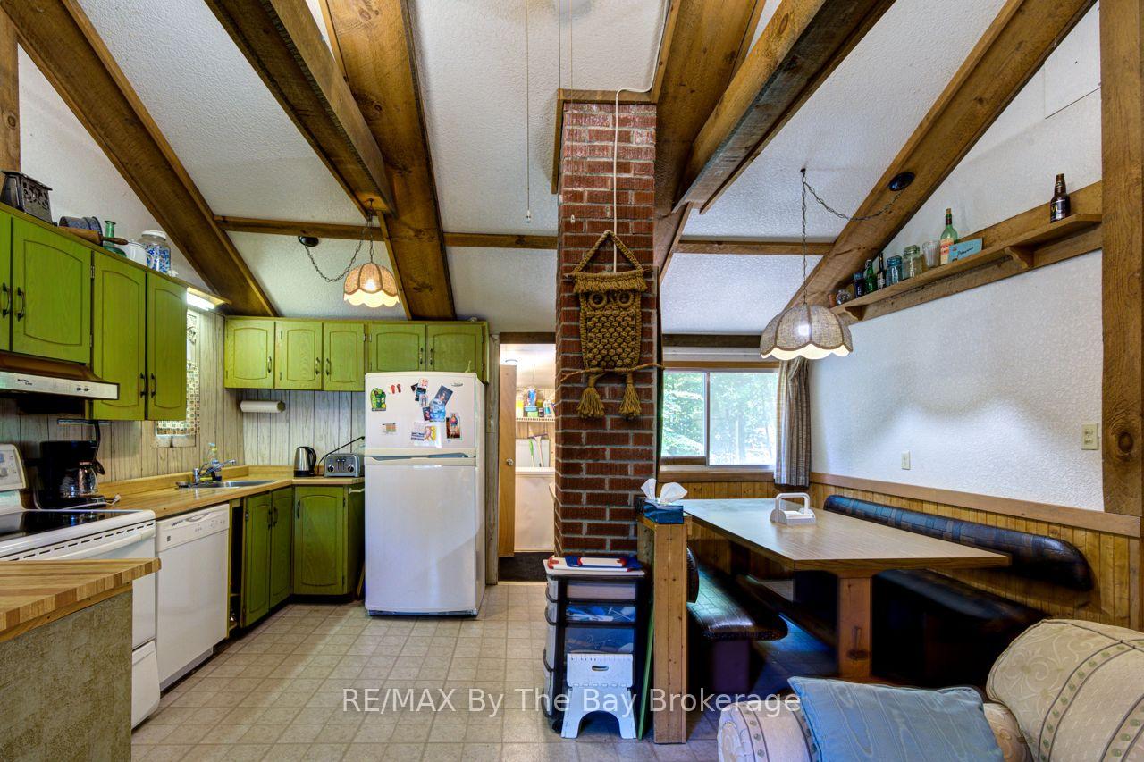 Photo 23 of 1713 Shore Lane, Wasaga Beach — HOMEH
