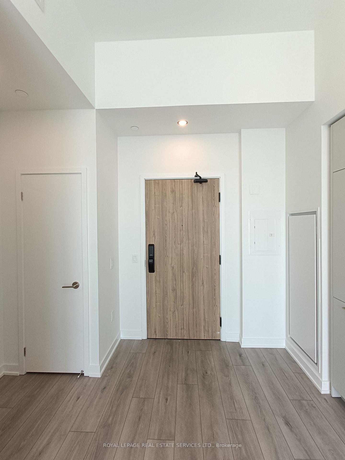 Photo 4 of Unit 3210, 1 Fairview Road E, Mississauga, Mississauga Valleys — HOMEH