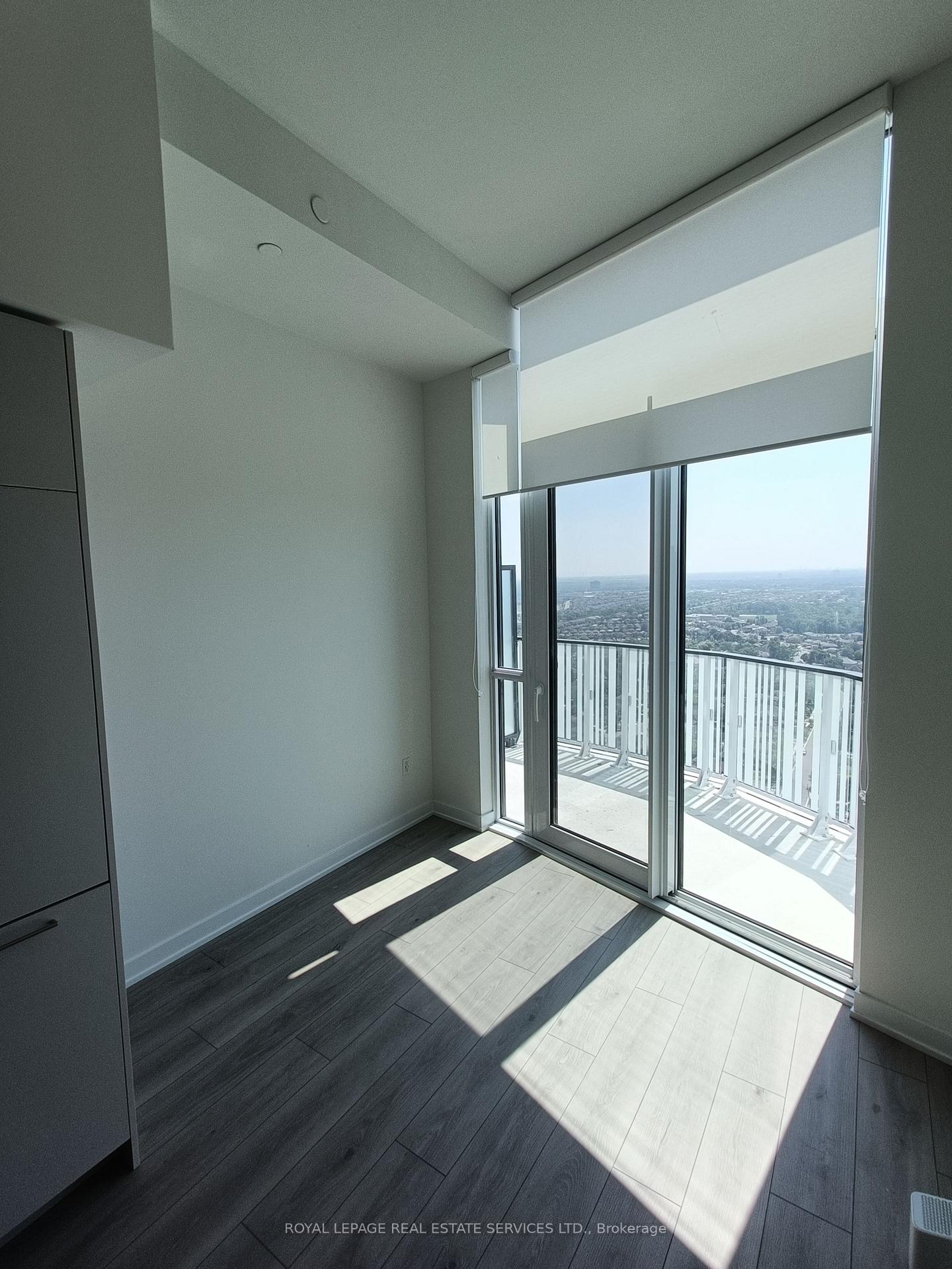 Photo 7 of Unit 3210, 1 Fairview Road E, Mississauga, Mississauga Valleys — HOMEH