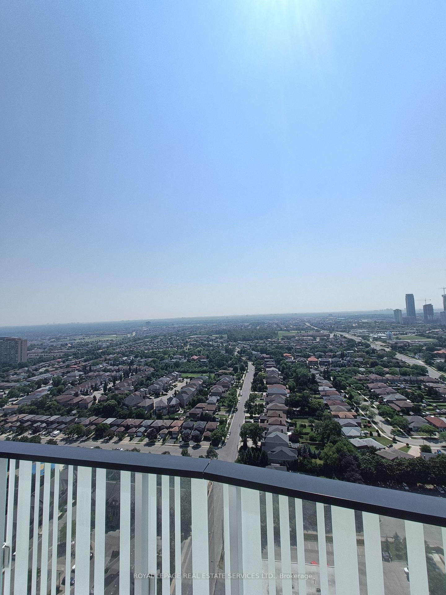 Photo 10 of Unit 3210, 1 Fairview Road E, Mississauga, Mississauga Valleys — HOMEH