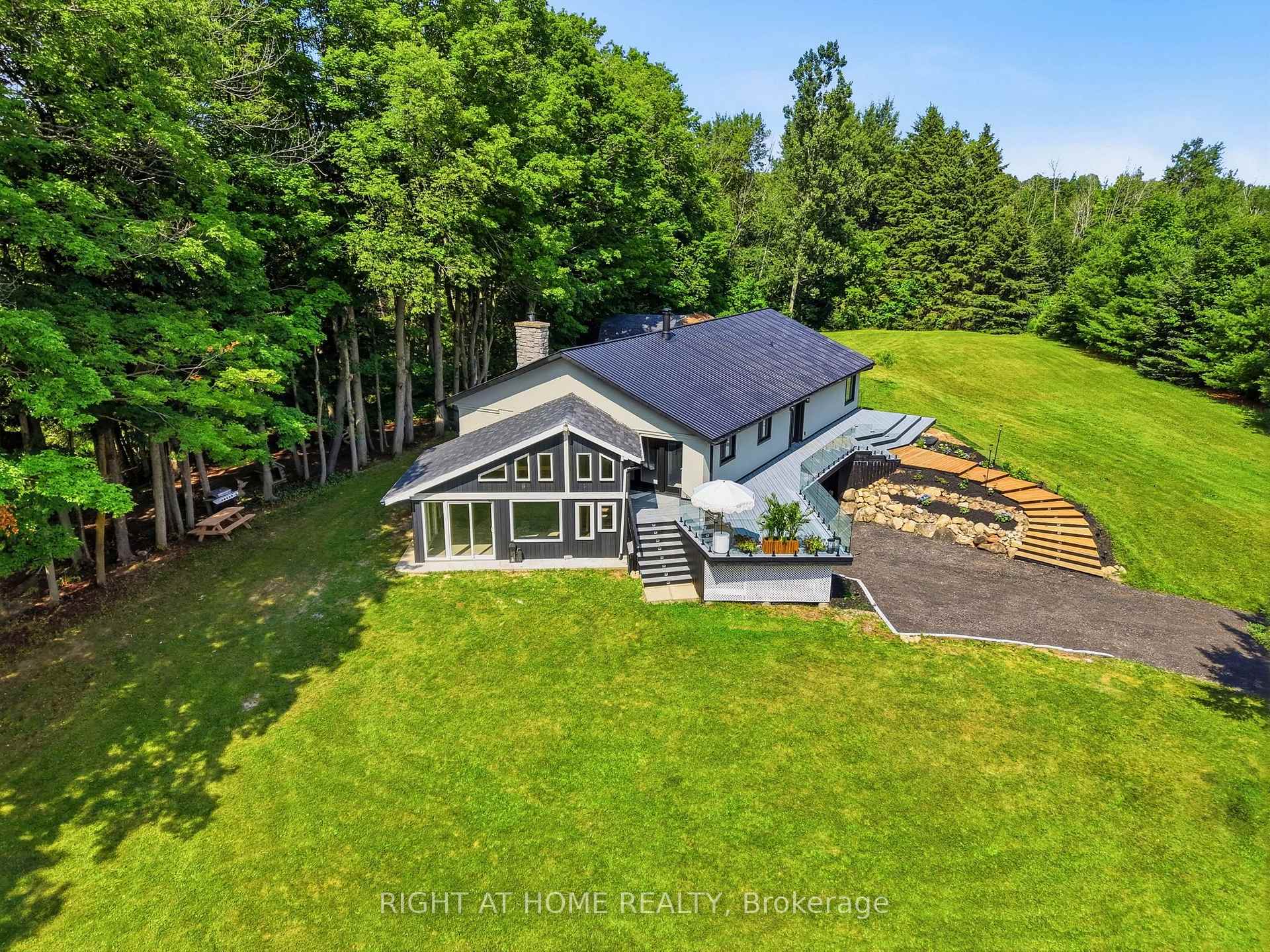 Photo 2 of 5609 4th Line, Erin, Rural Erin — HOMEH