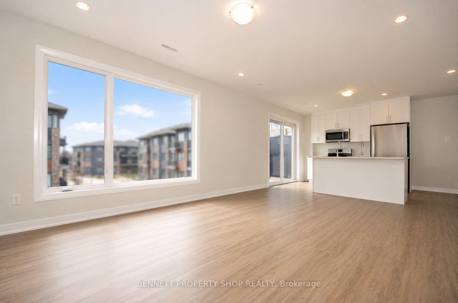 Photo 5 of 1429 Creekway Private, Ottawa, Kanata - Kanata Lakes/Heritage Hills — HOMEH