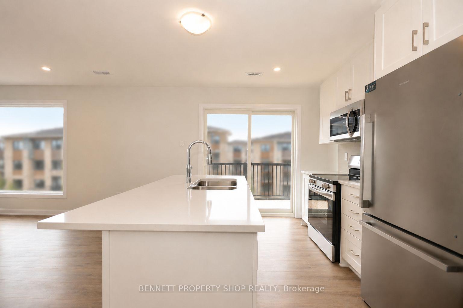 Photo 6 of 1429 Creekway Private, Ottawa, Kanata - Kanata Lakes/Heritage Hills — HOMEH