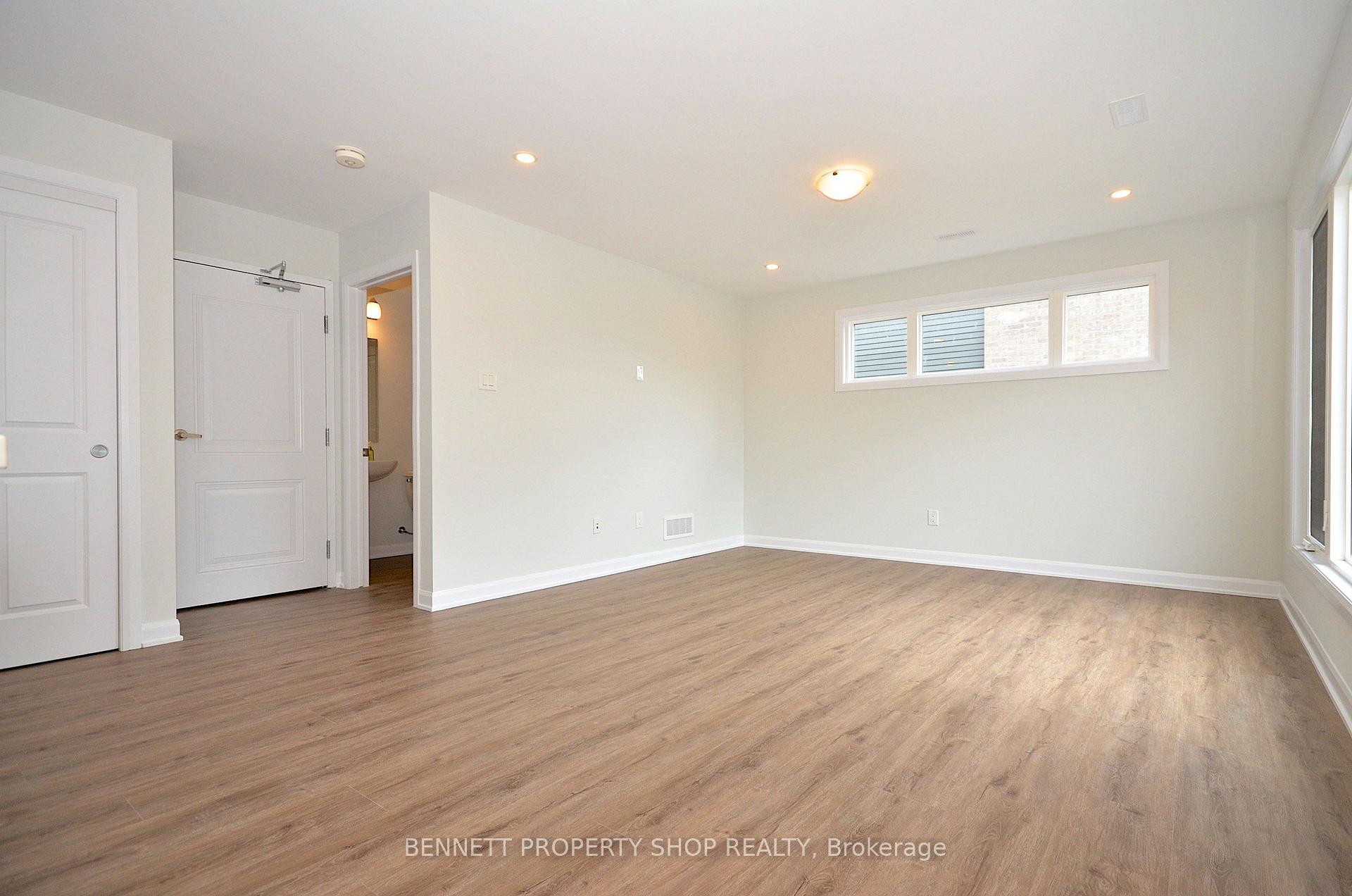 Photo 7 of 1429 Creekway Private, Ottawa, Kanata - Kanata Lakes/Heritage Hills — HOMEH
