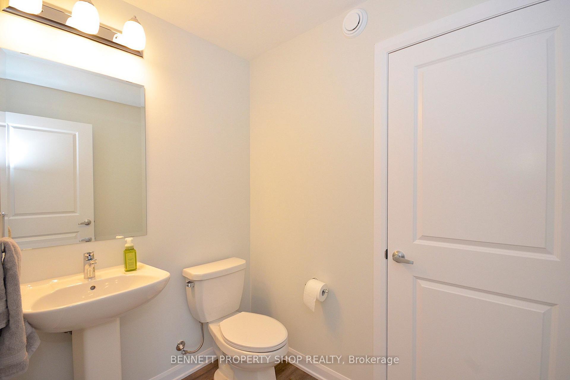 Photo 10 of 1429 Creekway Private, Ottawa, Kanata - Kanata Lakes/Heritage Hills — HOMEH