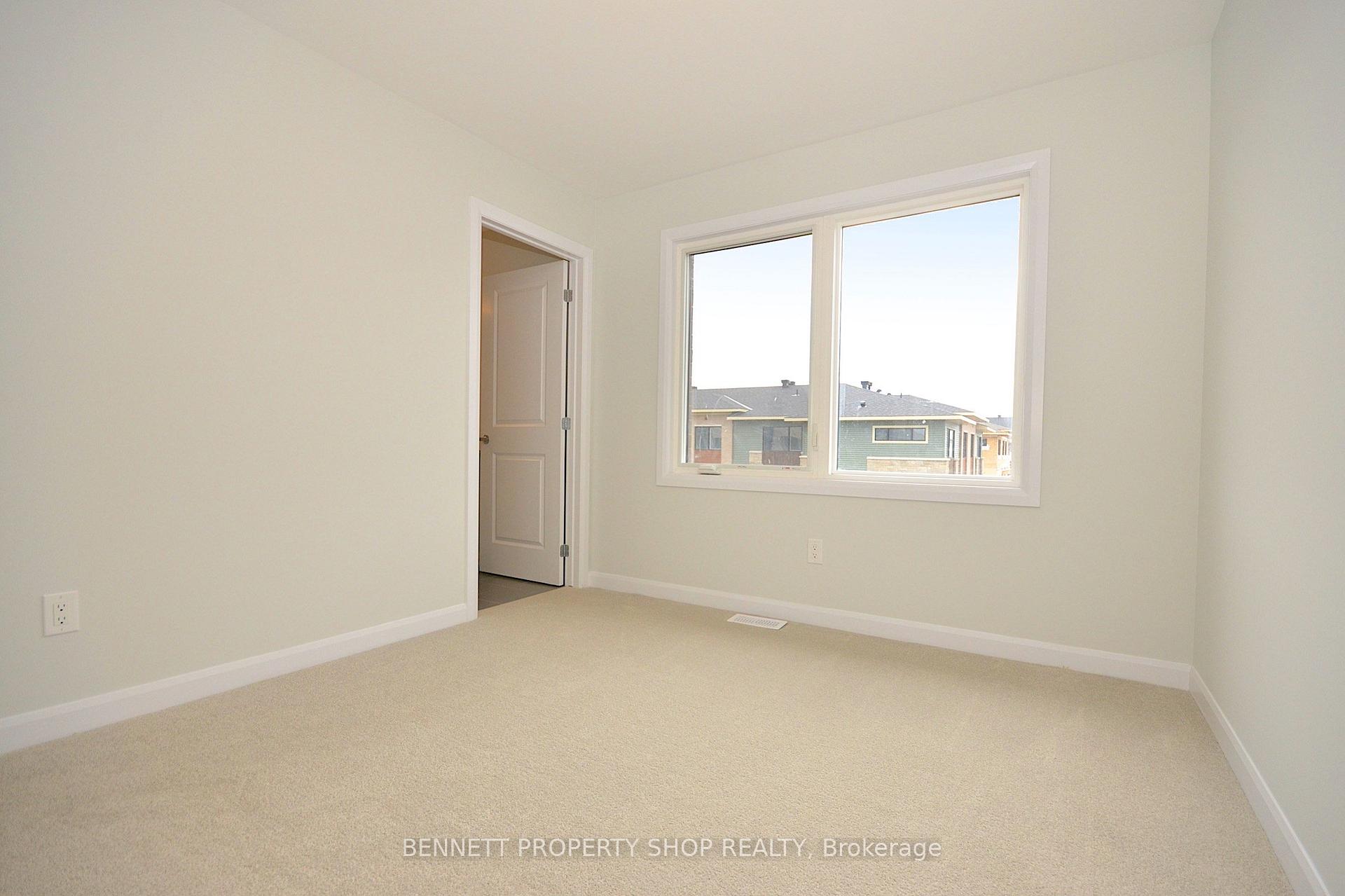 Photo 19 of 1429 Creekway Private, Ottawa, Kanata - Kanata Lakes/Heritage Hills — HOMEH