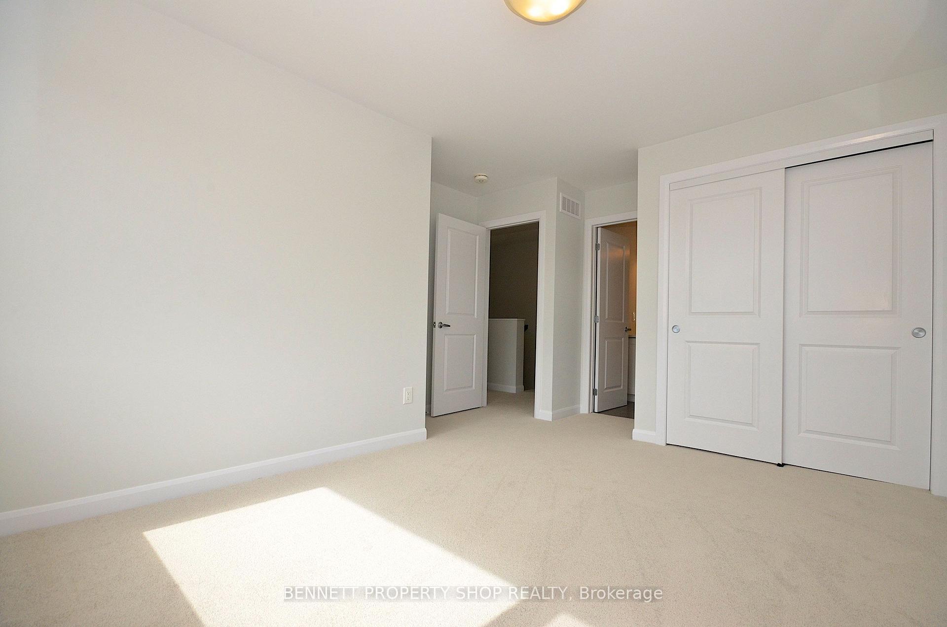 Photo 20 of 1429 Creekway Private, Ottawa, Kanata - Kanata Lakes/Heritage Hills — HOMEH