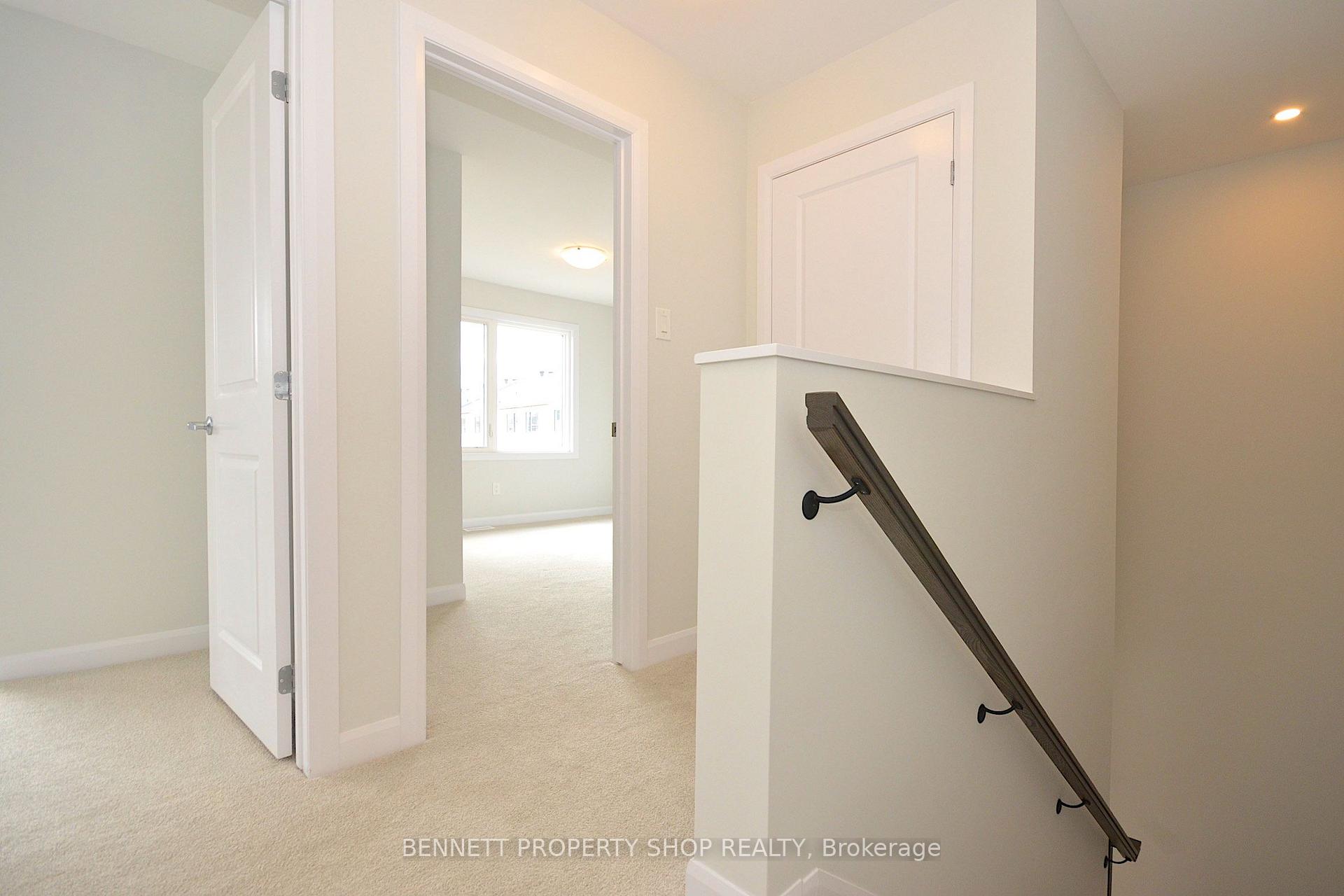 Photo 14 of 1429 Creekway Private, Ottawa, Kanata - Kanata Lakes/Heritage Hills — HOMEH