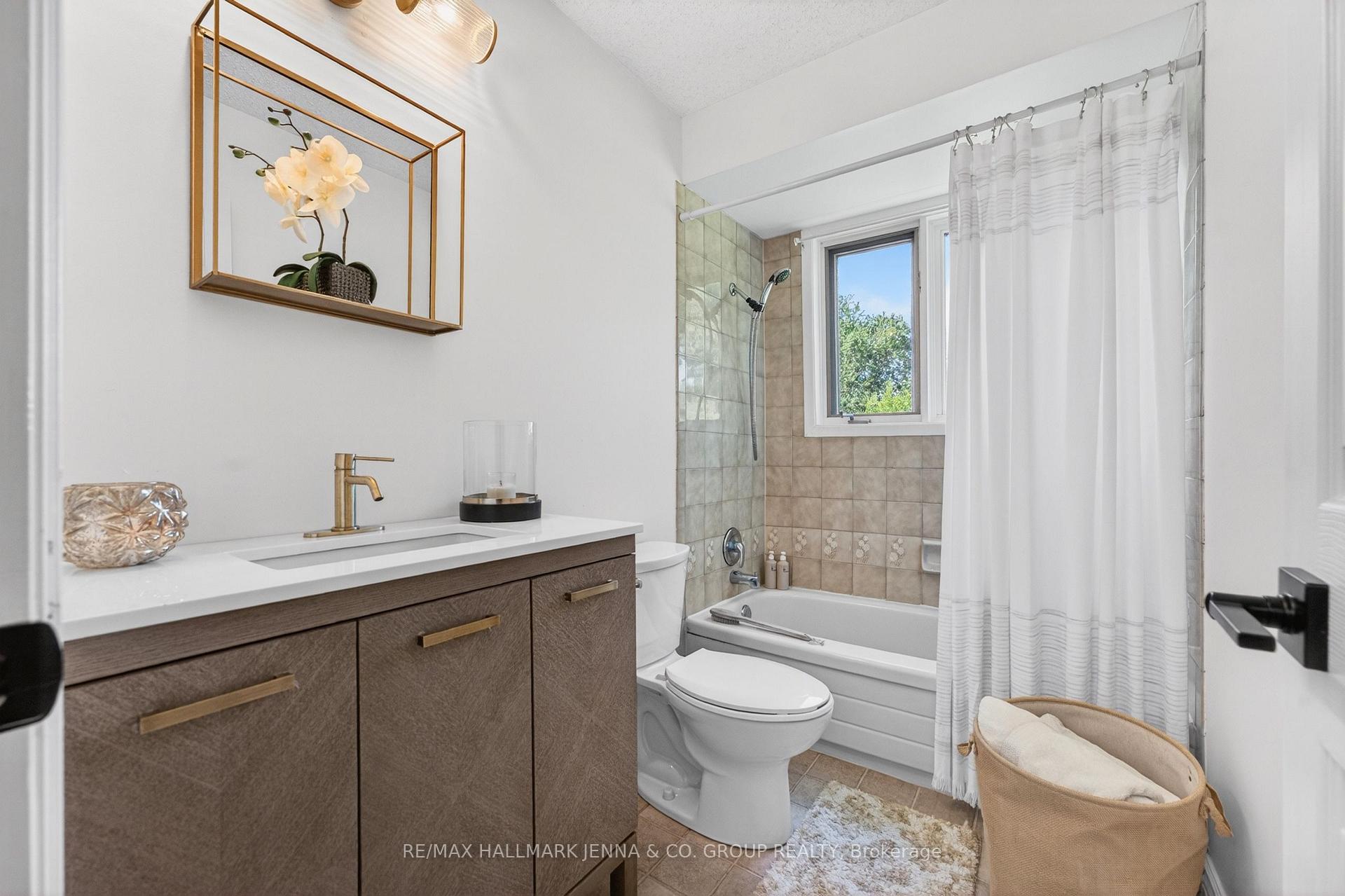 Photo 40 of 1214 Upton Road, Ottawa, Manotick South to Roger Stevens — HOMEH