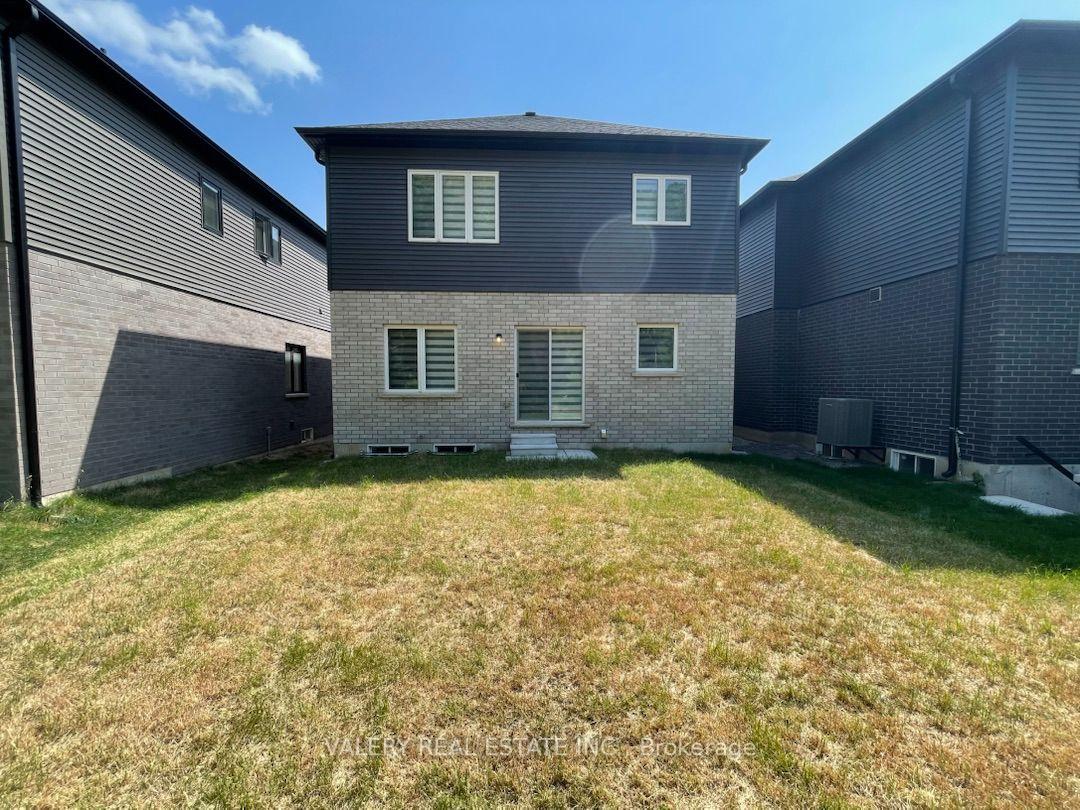 Photo 33 of 27 Mckernan Ave, Brantford, Northwest Industrial — HOMEH