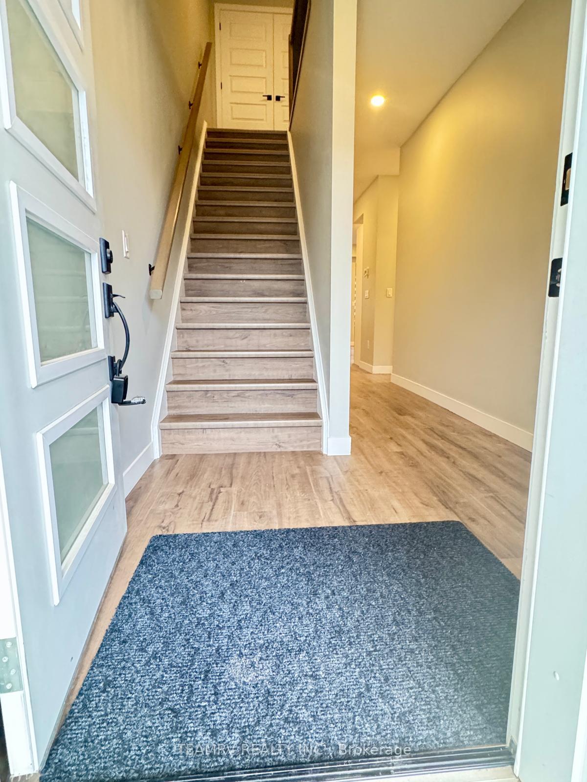 Photo 2 of 198 Hooper Street, St. Marys — HOMEH