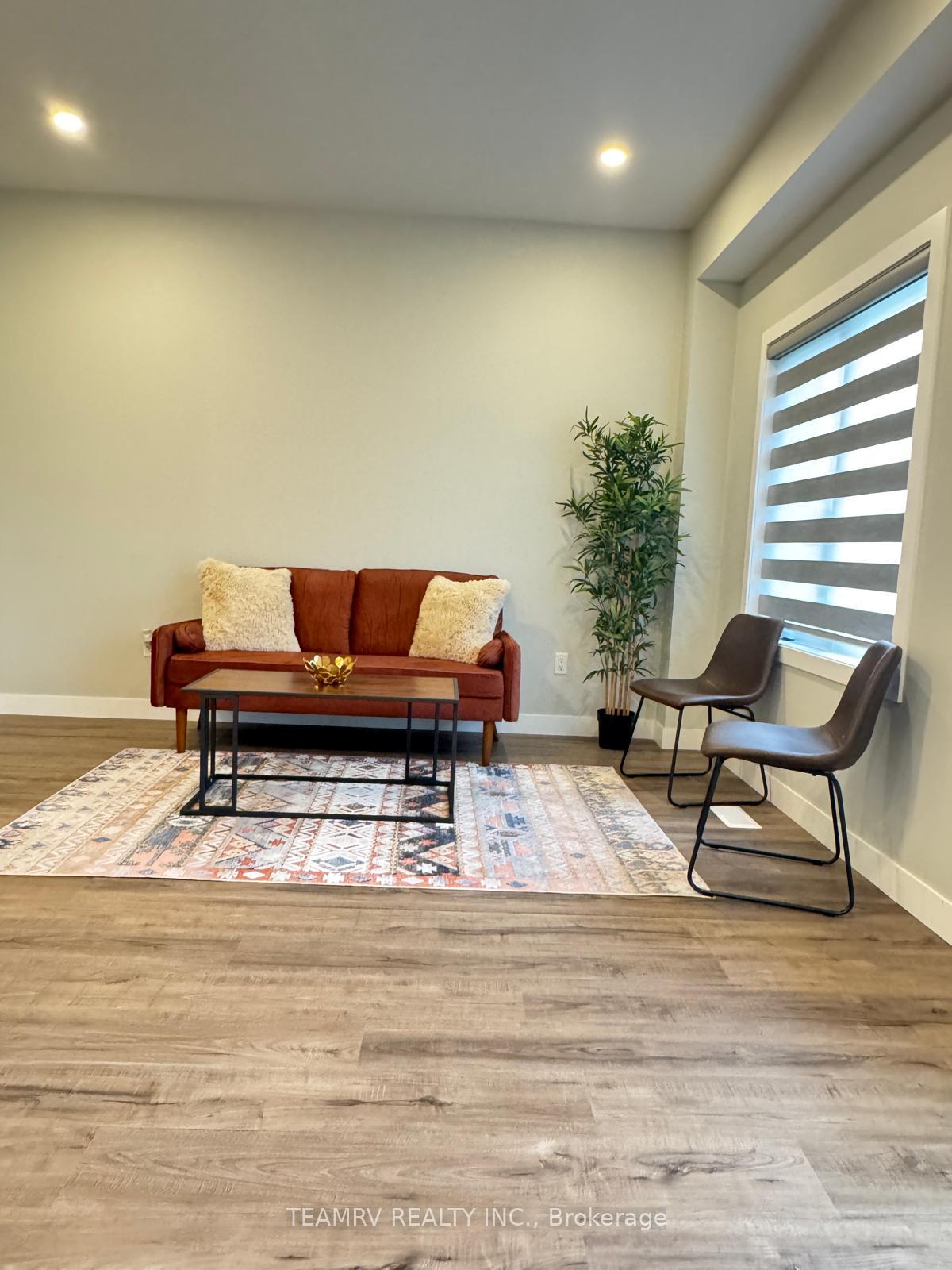 Photo 5 of 198 Hooper Street, St. Marys — HOMEH