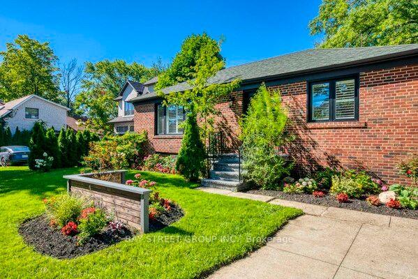 Photo 2 of 538 Fourth Line, Oakville, West — HOMEH