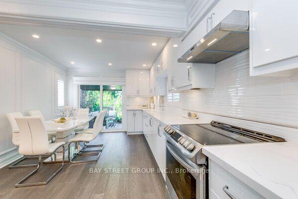 Photo 8 of 538 Fourth Line, Oakville, West — HOMEH