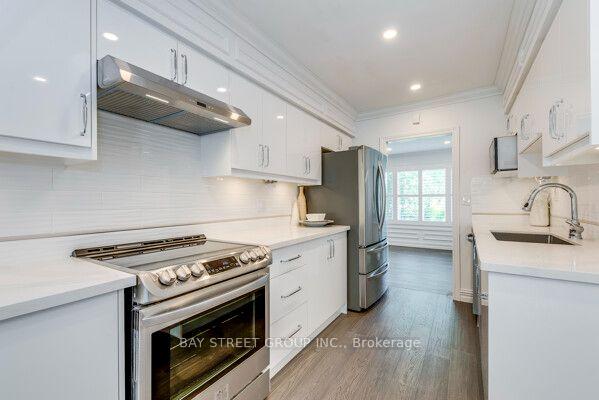 Photo 12 of 538 Fourth Line, Oakville, West — HOMEH