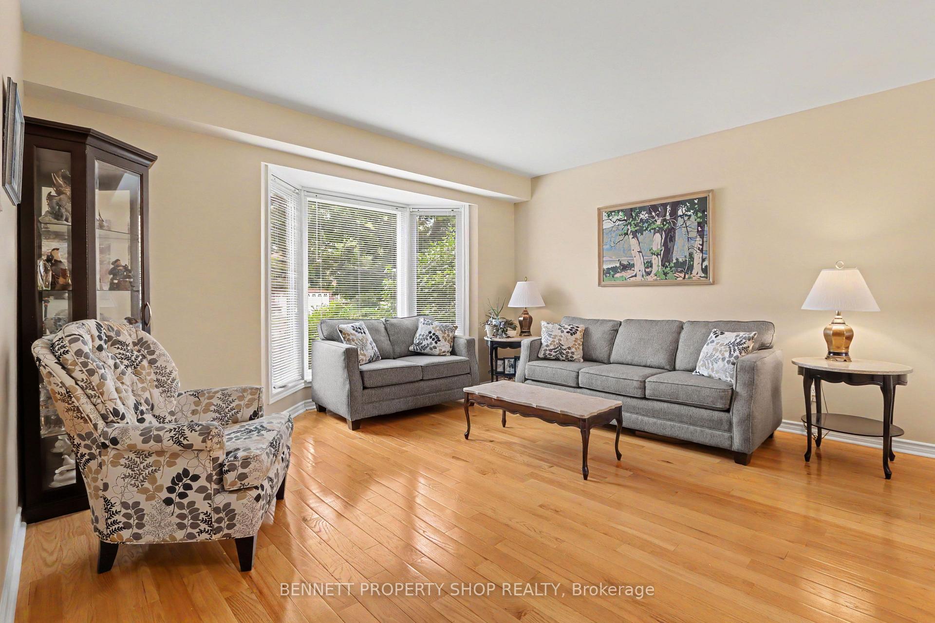 Photo 3 of 432 Pickford Drive, Ottawa, Kanata - Katimavik — HOMEH