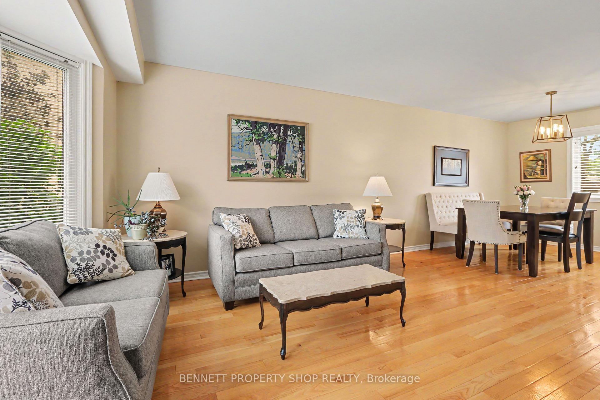Photo 4 of 432 Pickford Drive, Ottawa, Kanata - Katimavik — HOMEH