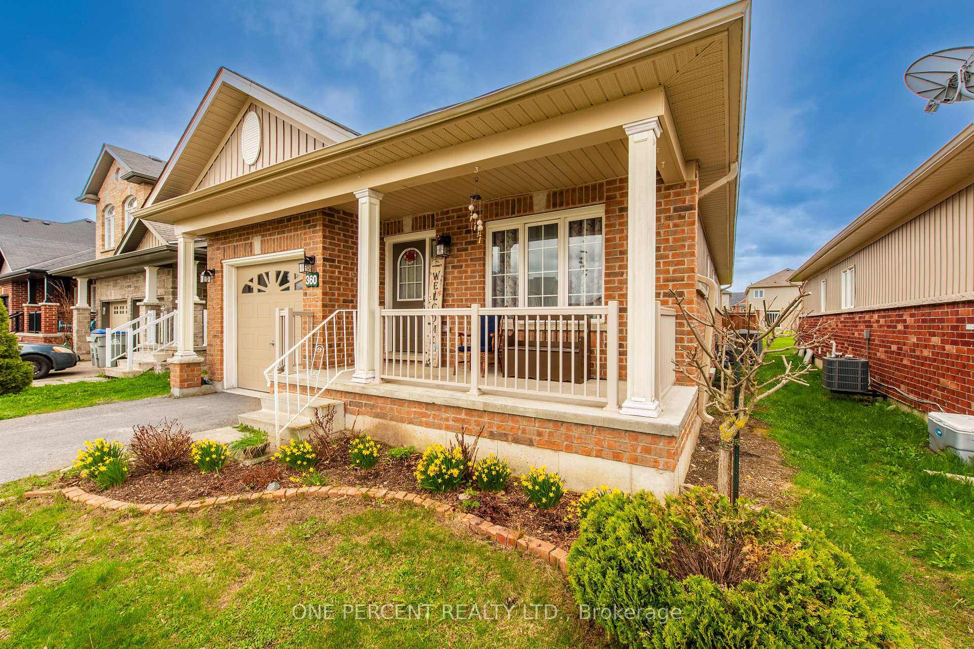 Photo 3 of 360 Armstrong Street W, North Perth, Listowel — HOMEH